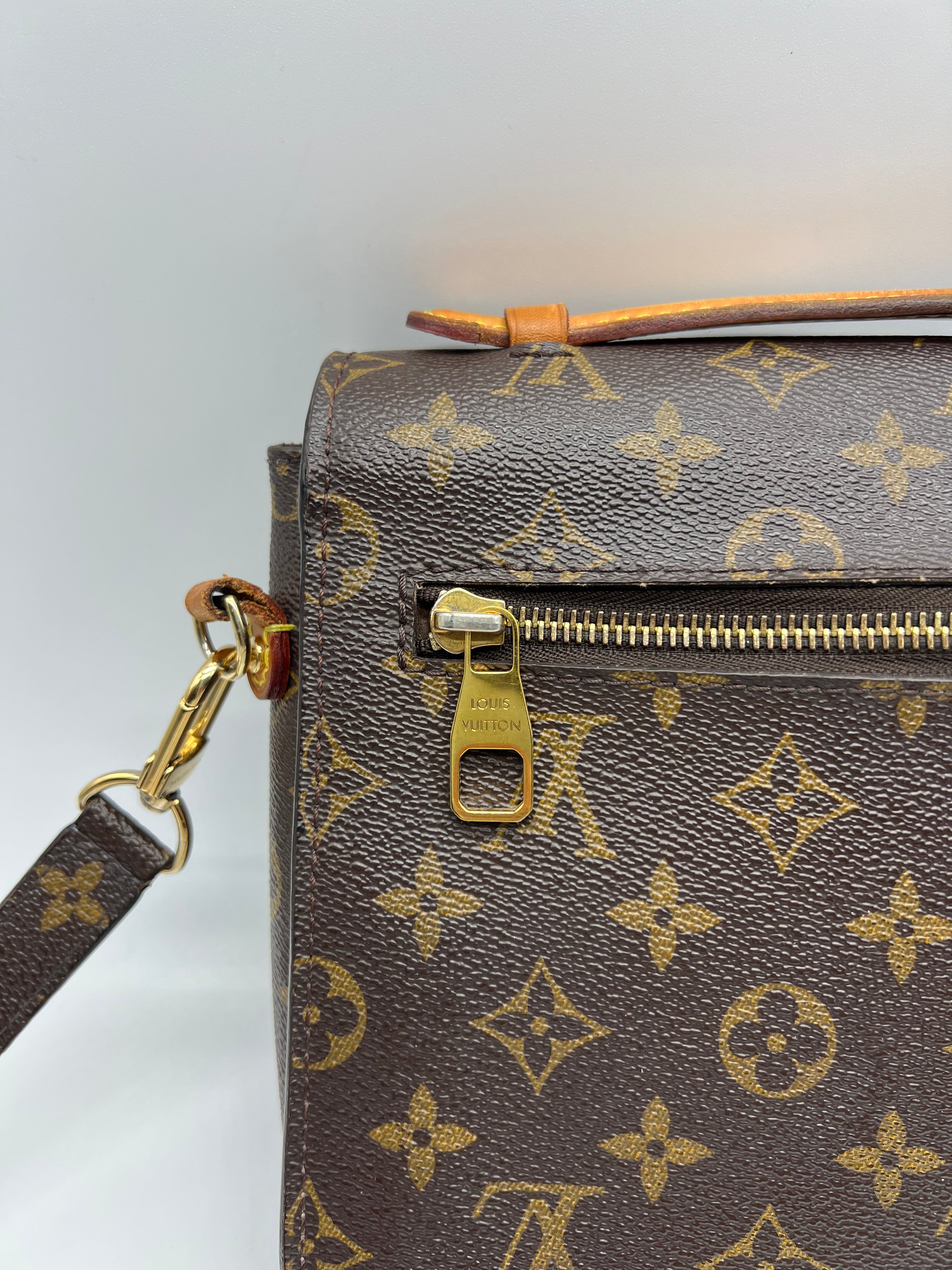 Louis Vuitton Métis Monogram