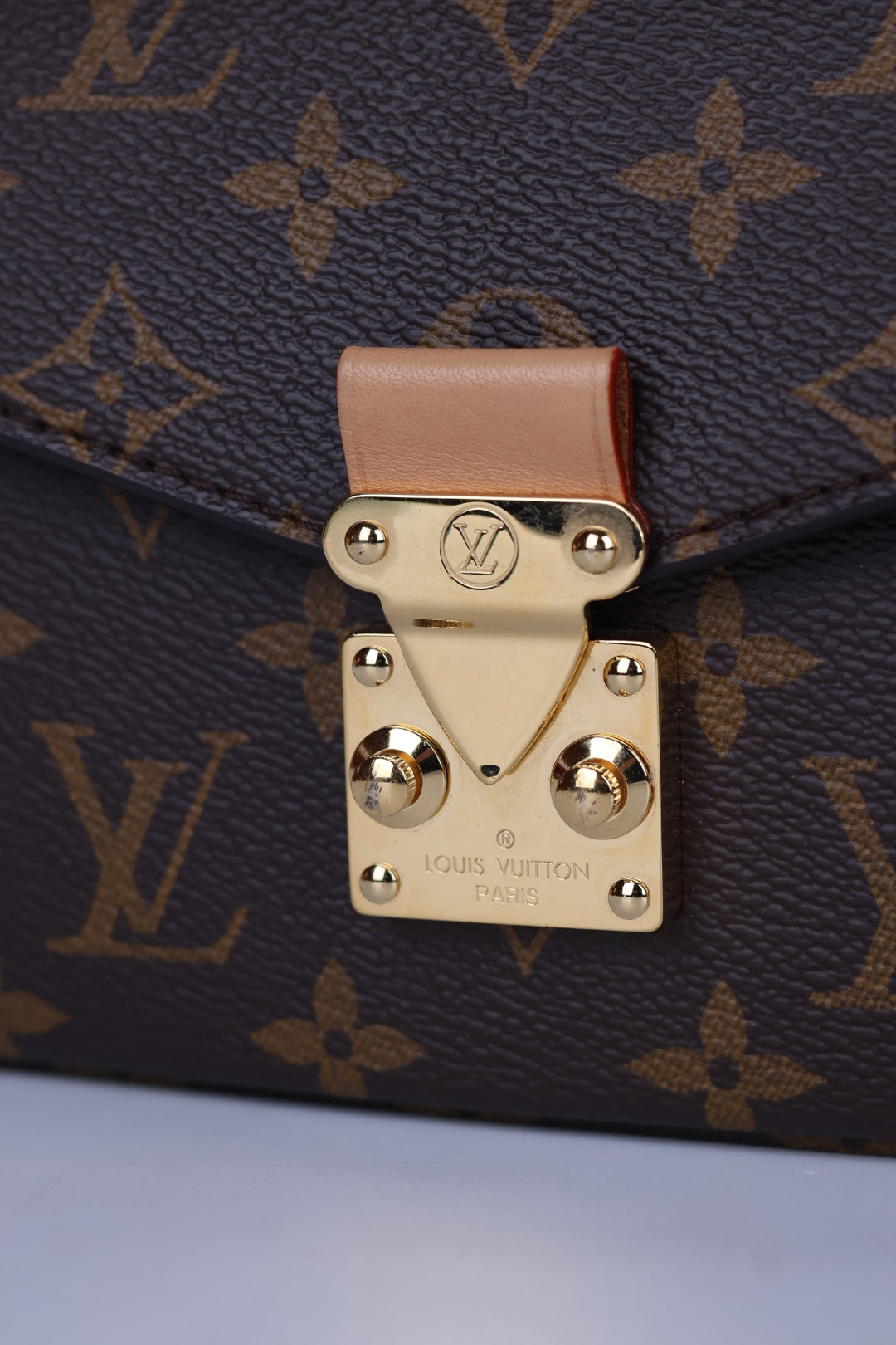 Louis Vuitton Métis East-West