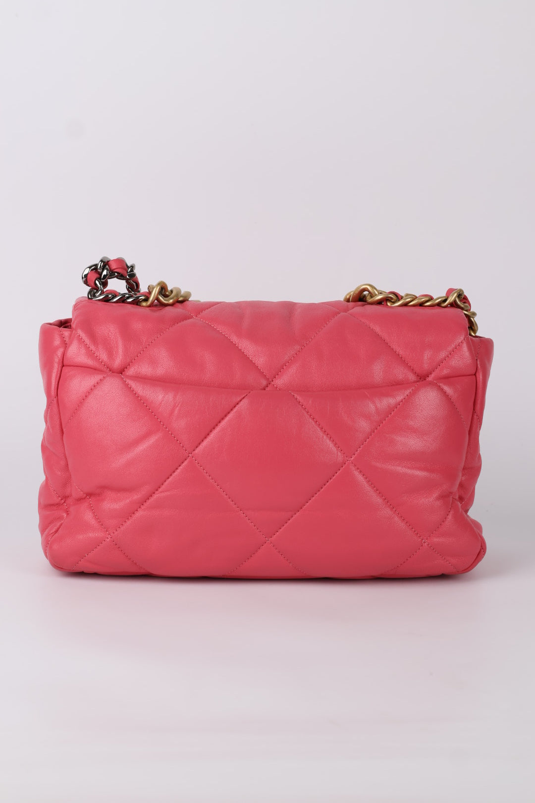 Chanel 19 Media in Pelle d’Agnello