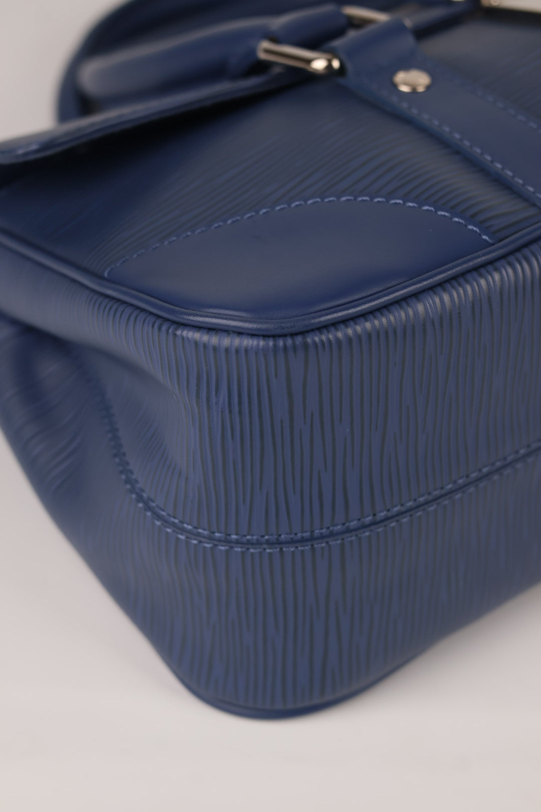 Louis Vuitton Segur Pm Epi
