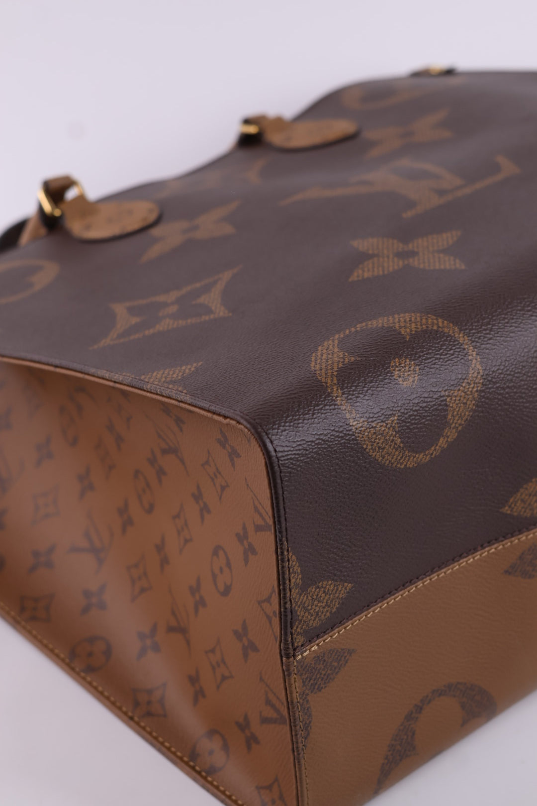 Louis Vuitton OnTheGo GM in Monogram