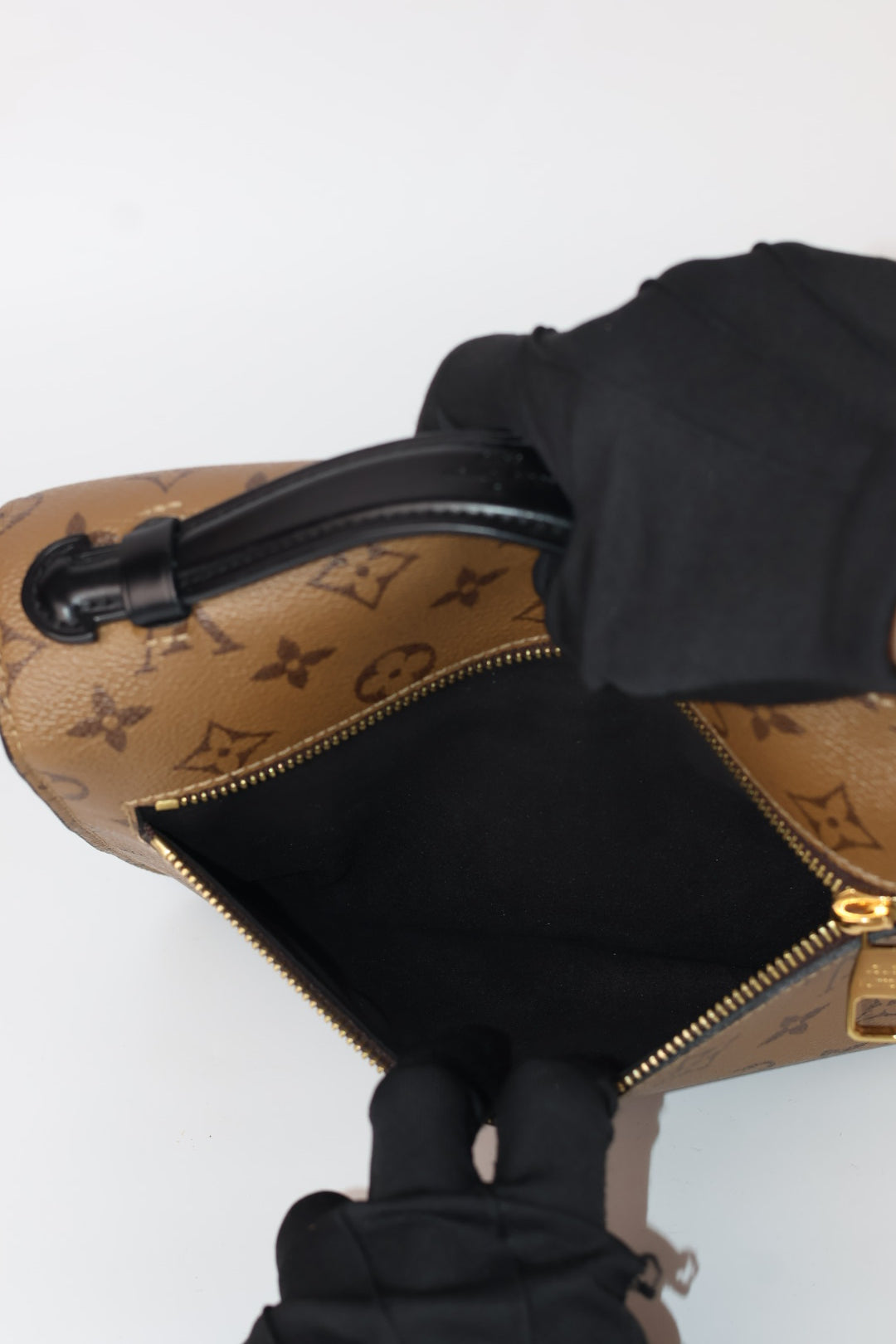 Louis Vuitton Métis Reverse