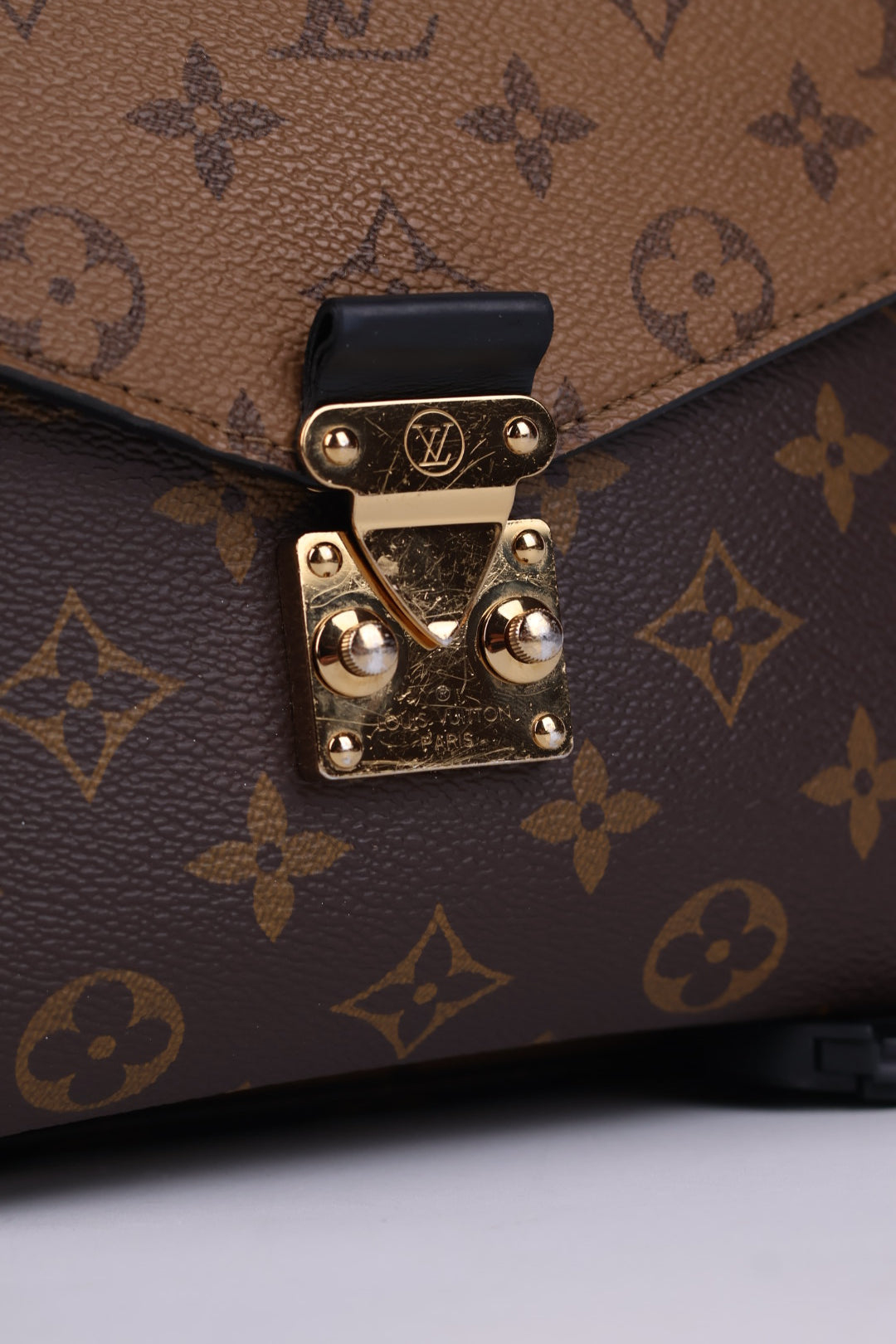 Louis Vuitton Métis Reverse