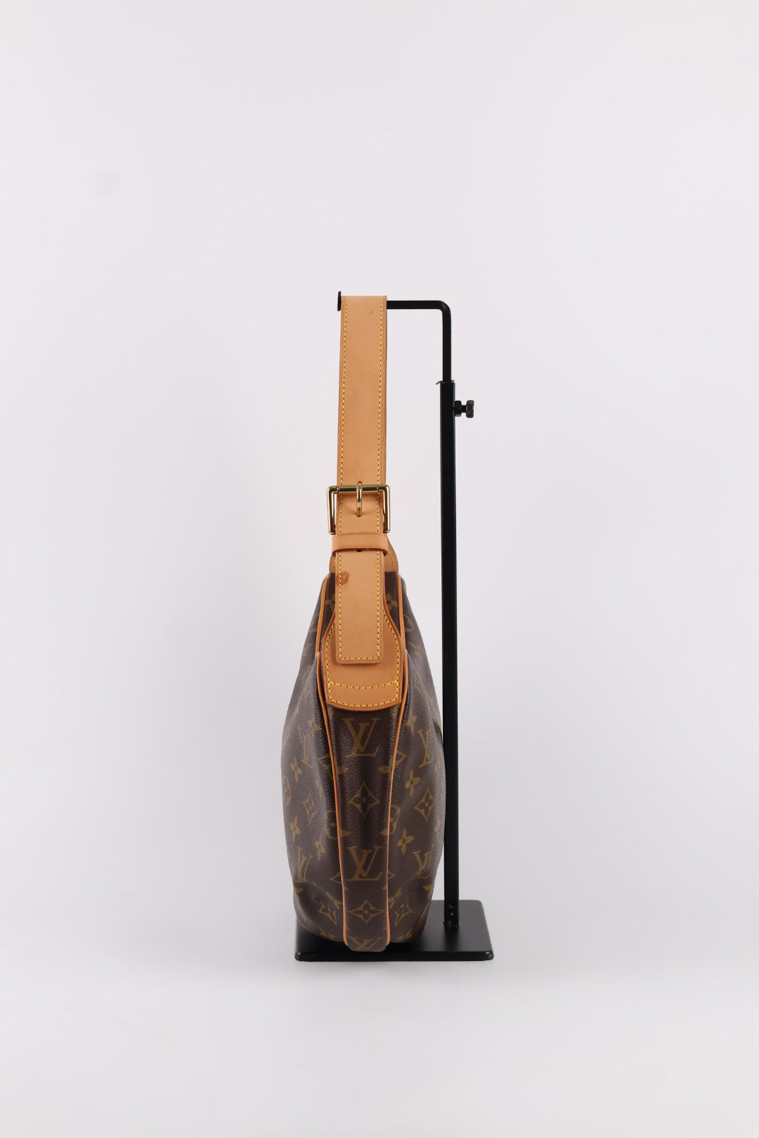 Louis Vuitton Croissant MM Monogram