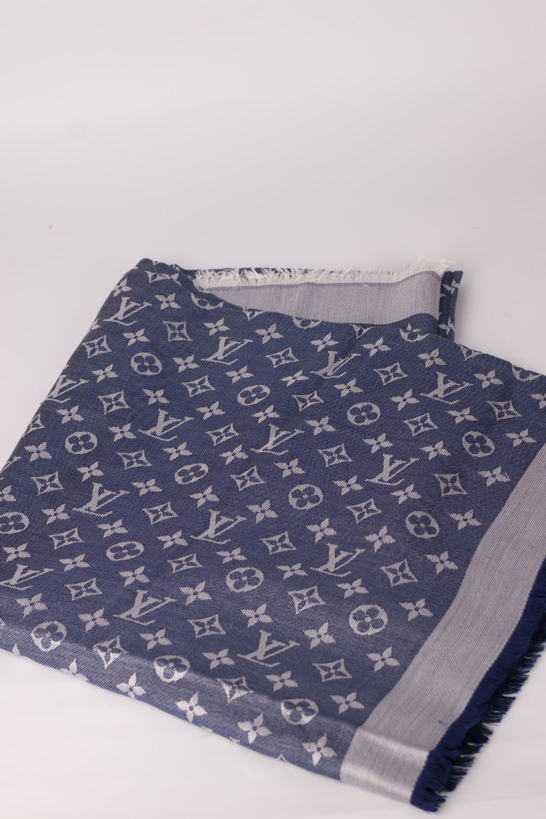 Louis Vuitton Stola Monogram