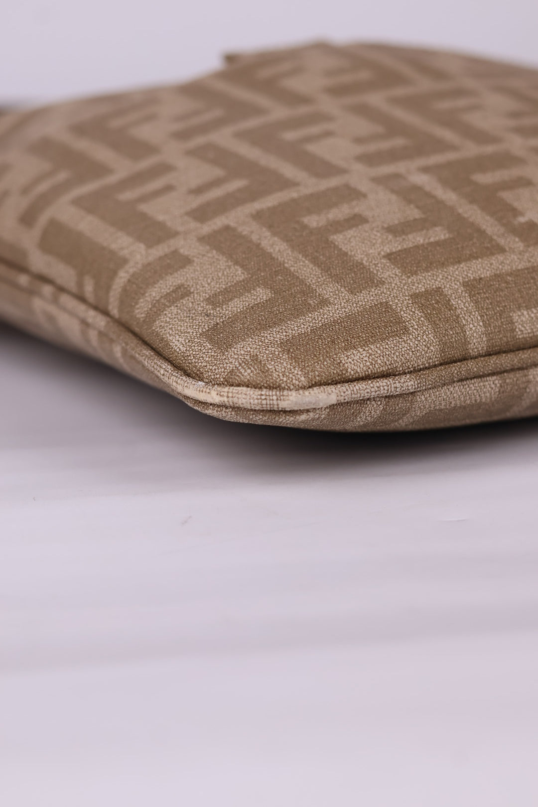 Fendi Messenger FF Logo