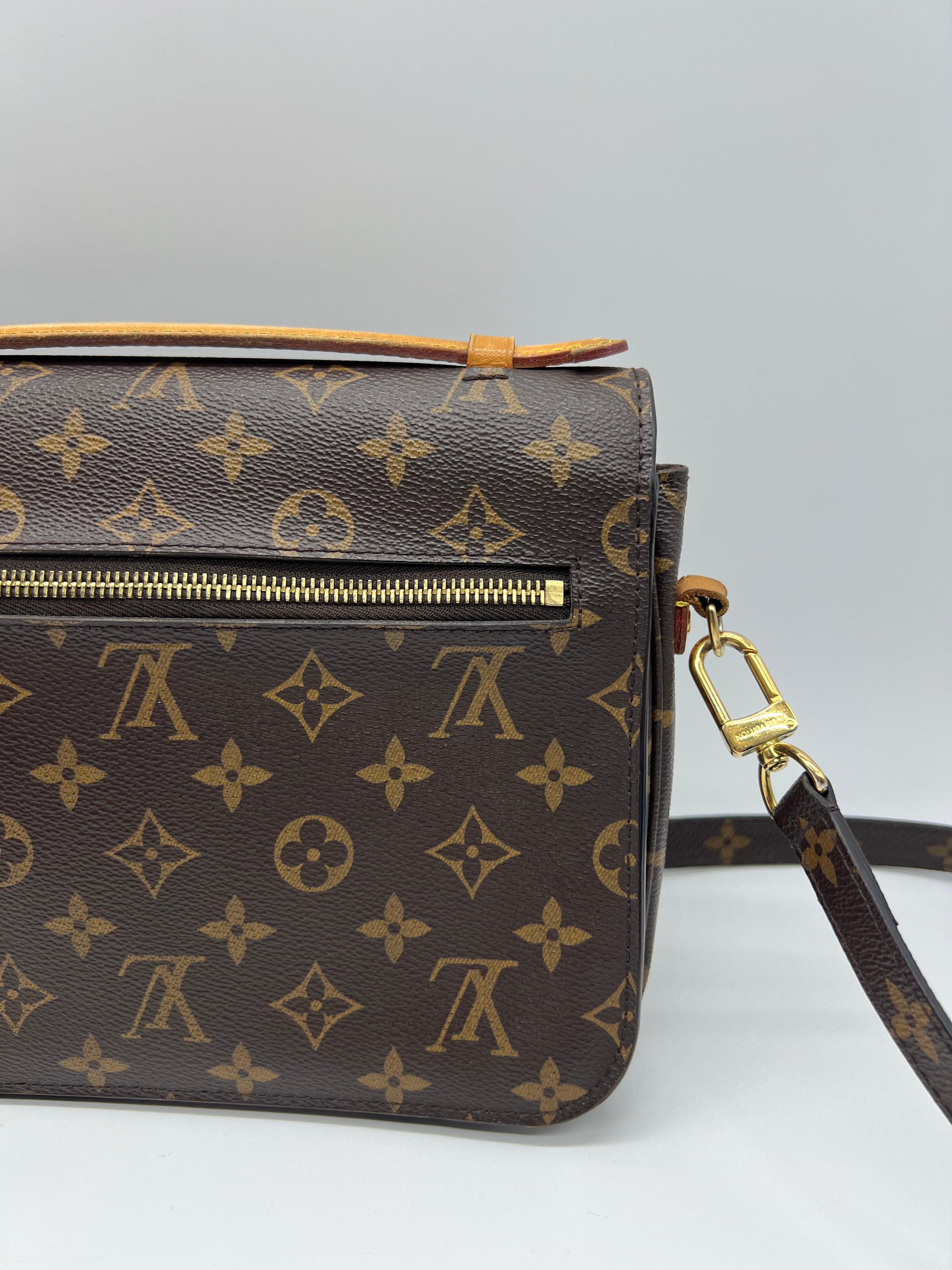 Louis Vuitton Métis Monogram