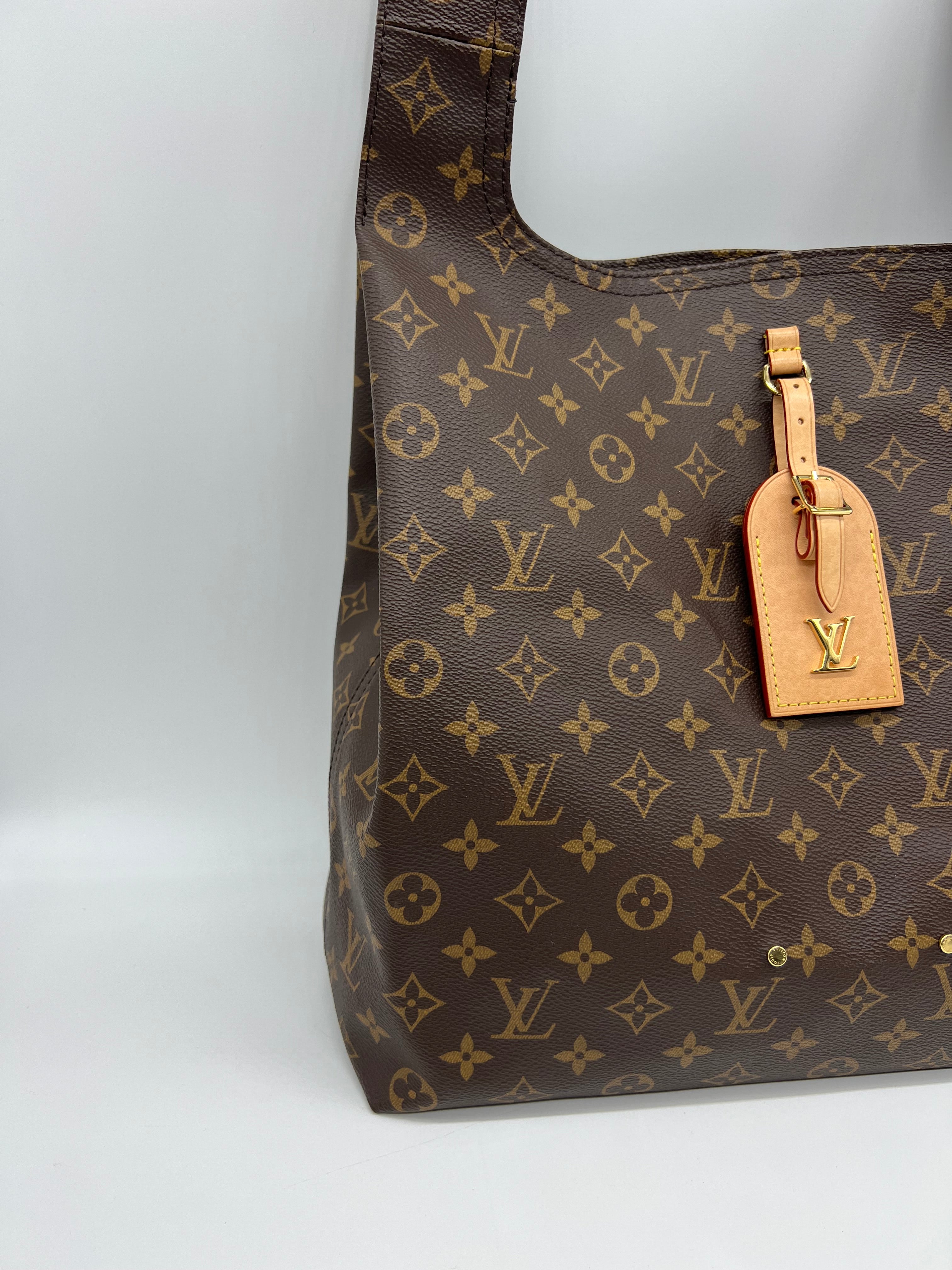 Louis Vuitton Atlantis GM Monogram