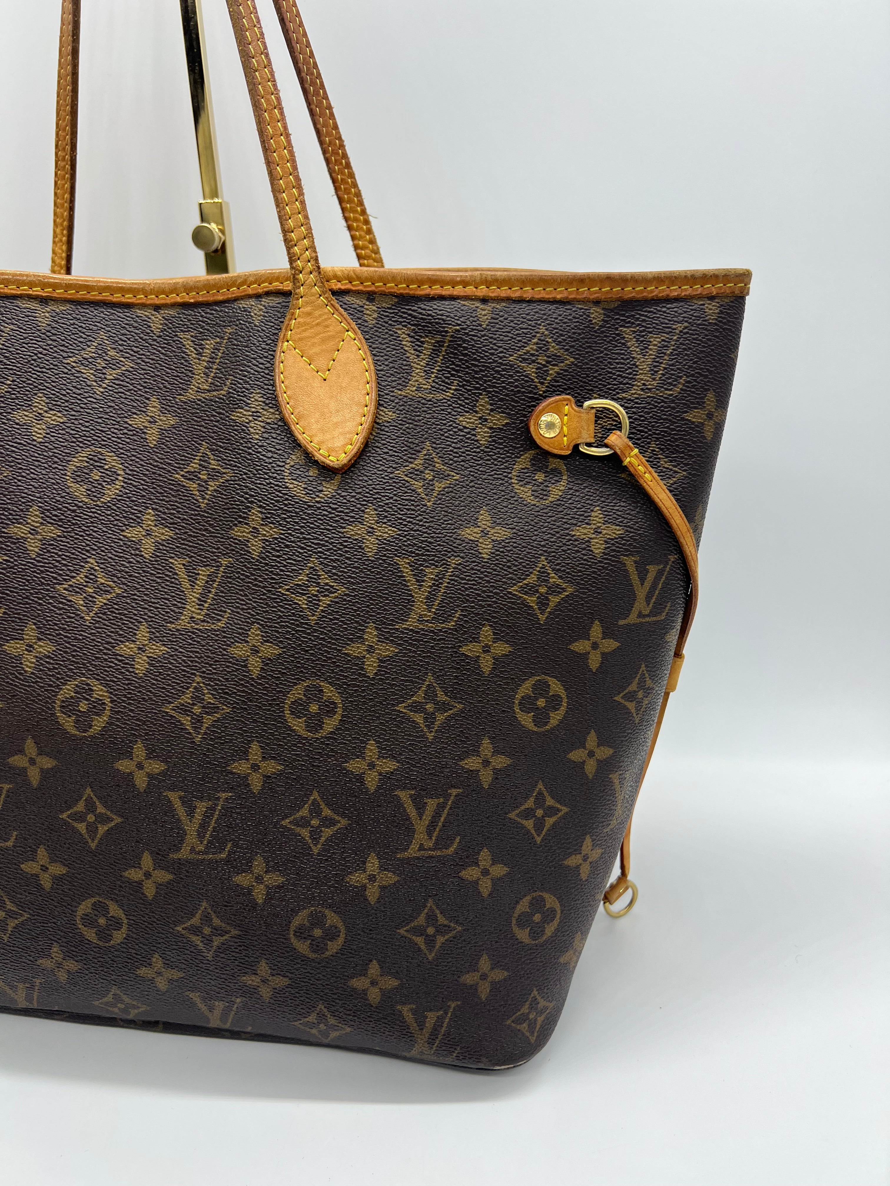 Louis Vuitton Neverfull MM Monogram