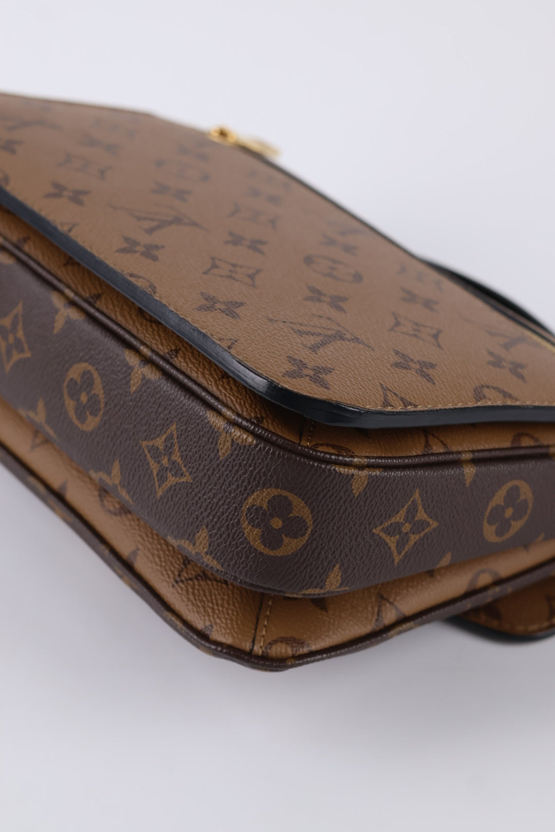 Louis Vuitton Métis Reverse