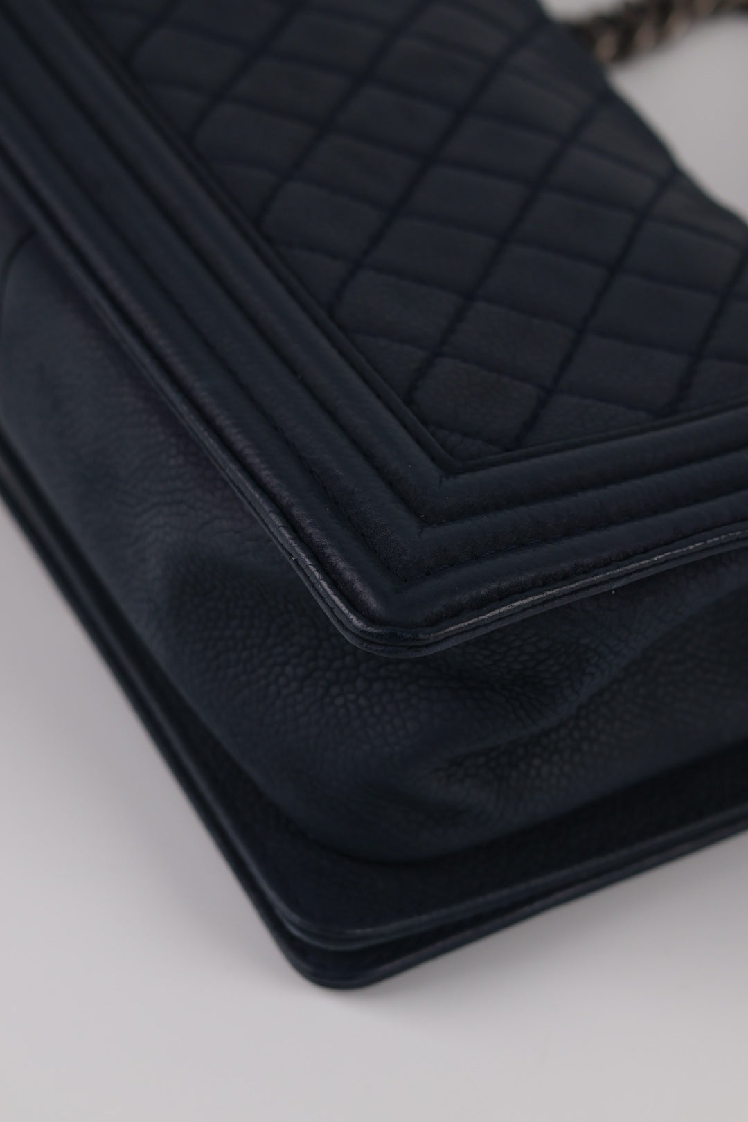 Chanel Boy Media Nabuk