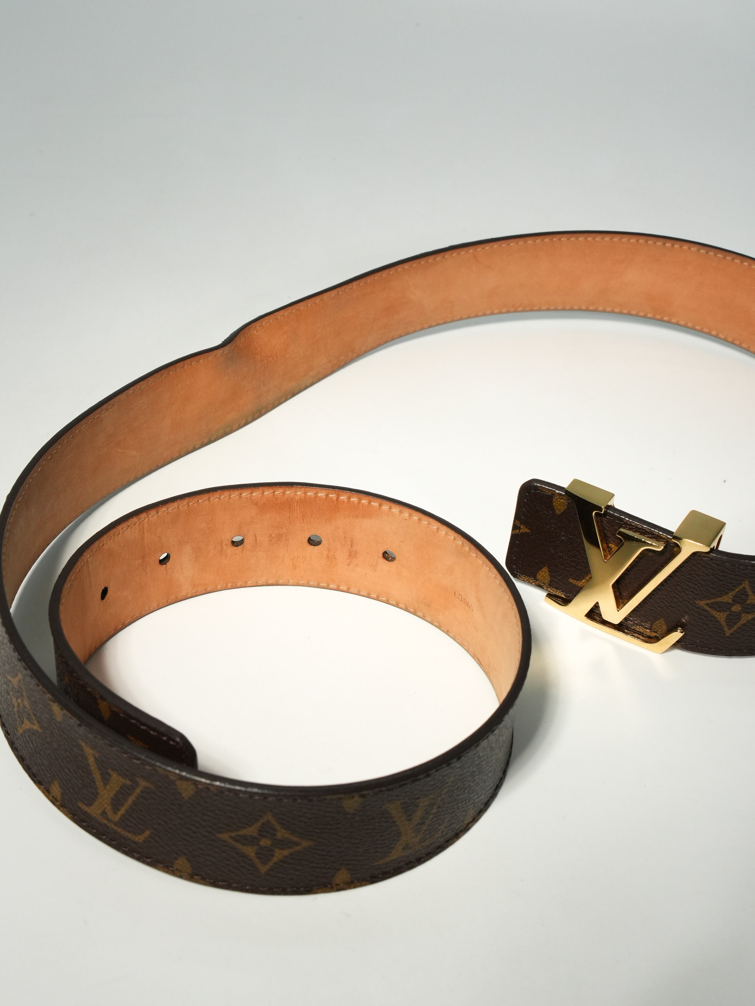 Louis Vuitton Cintura Initiales Monogram