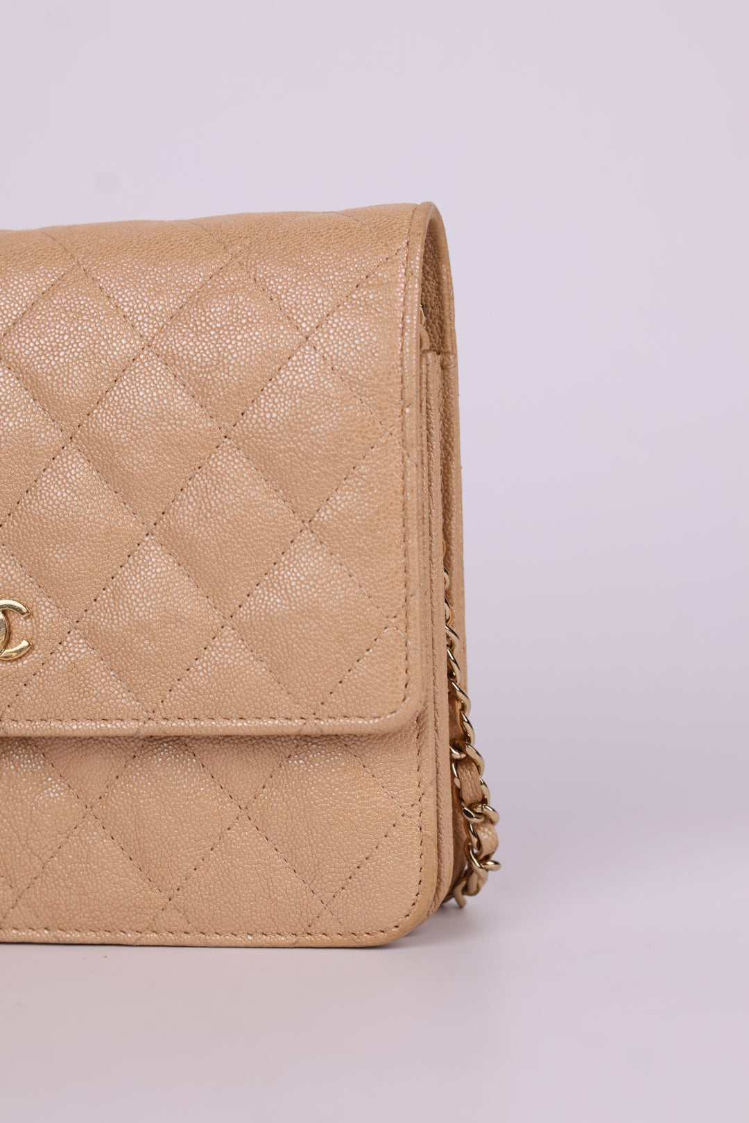 Chanel Pochette con Catena Caviar Perlato