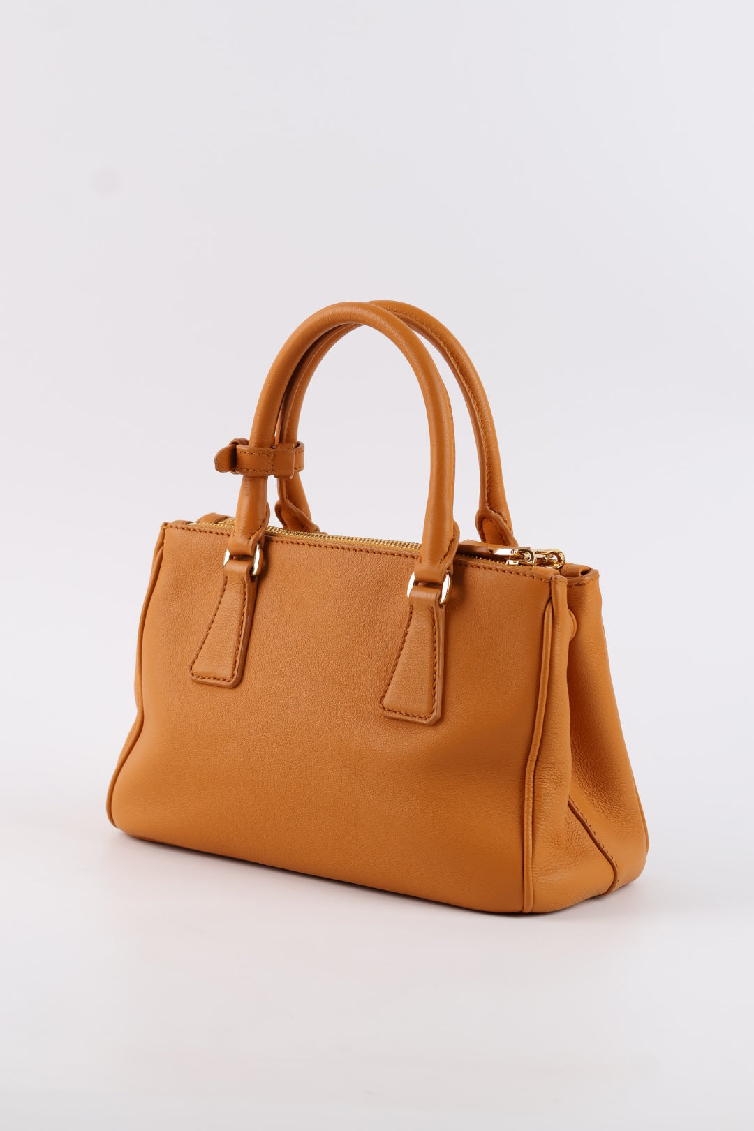 Prada Galleria Small in Pelle