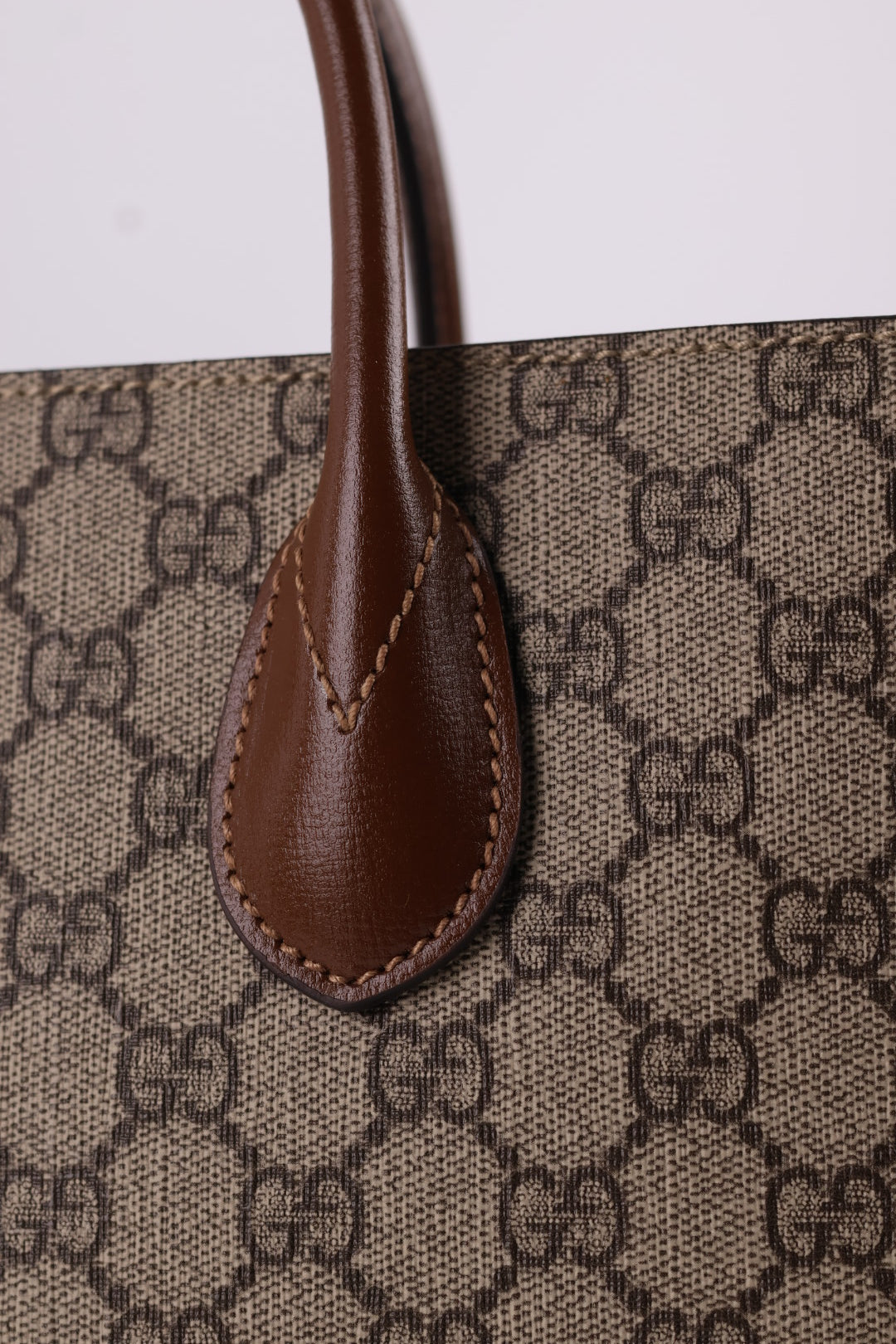 Gucci Tote GG Supreme Small