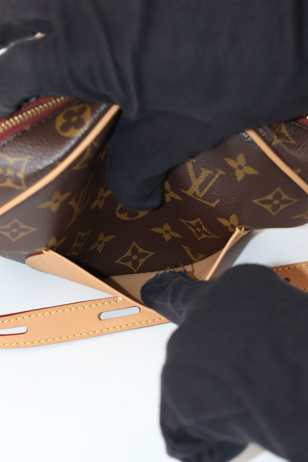 Louis Vuitton Boite Chapeau Souple Monogram