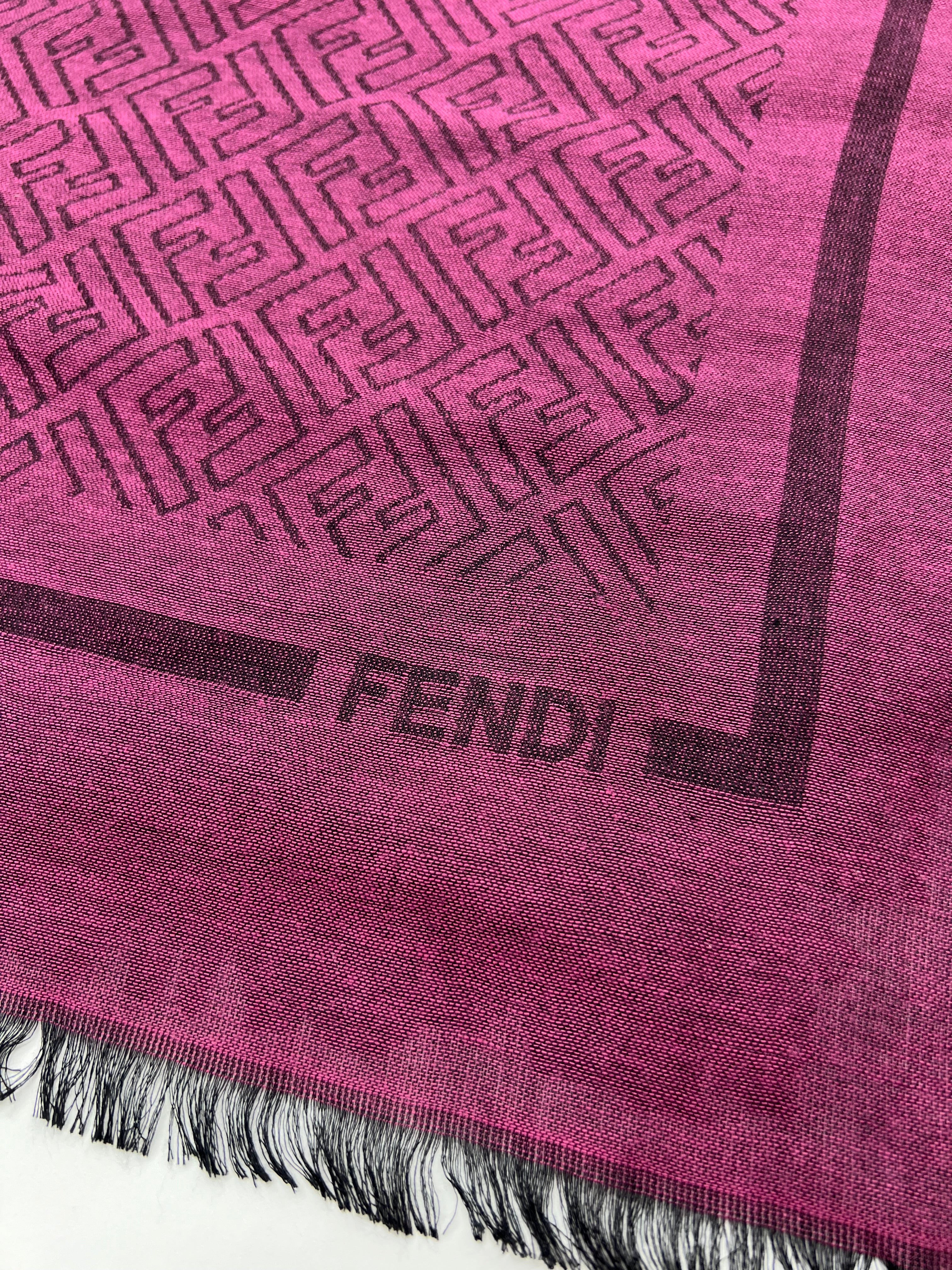 Fendi Stola FF Logo