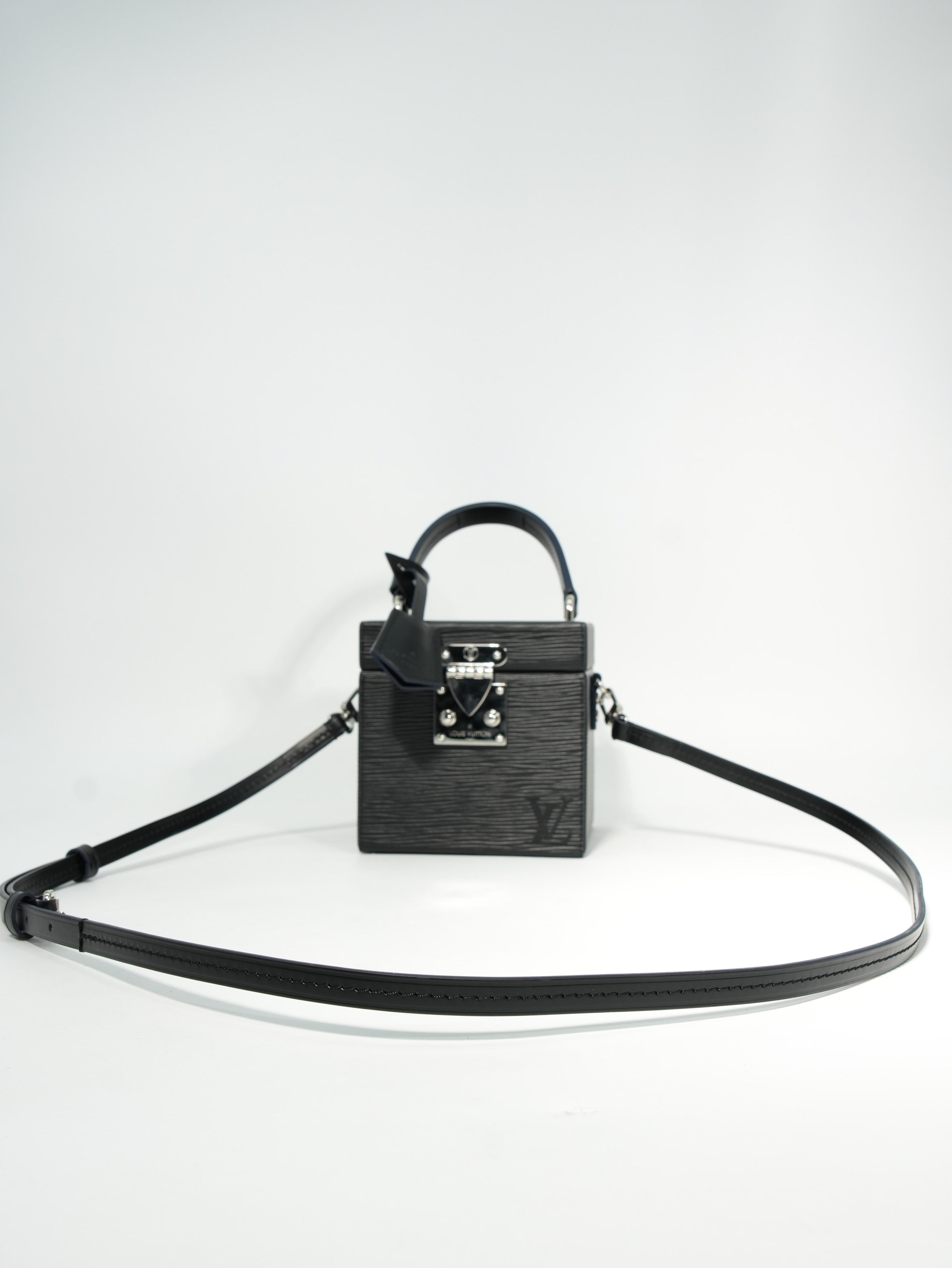 Louis Vuitton Bleecker Epi