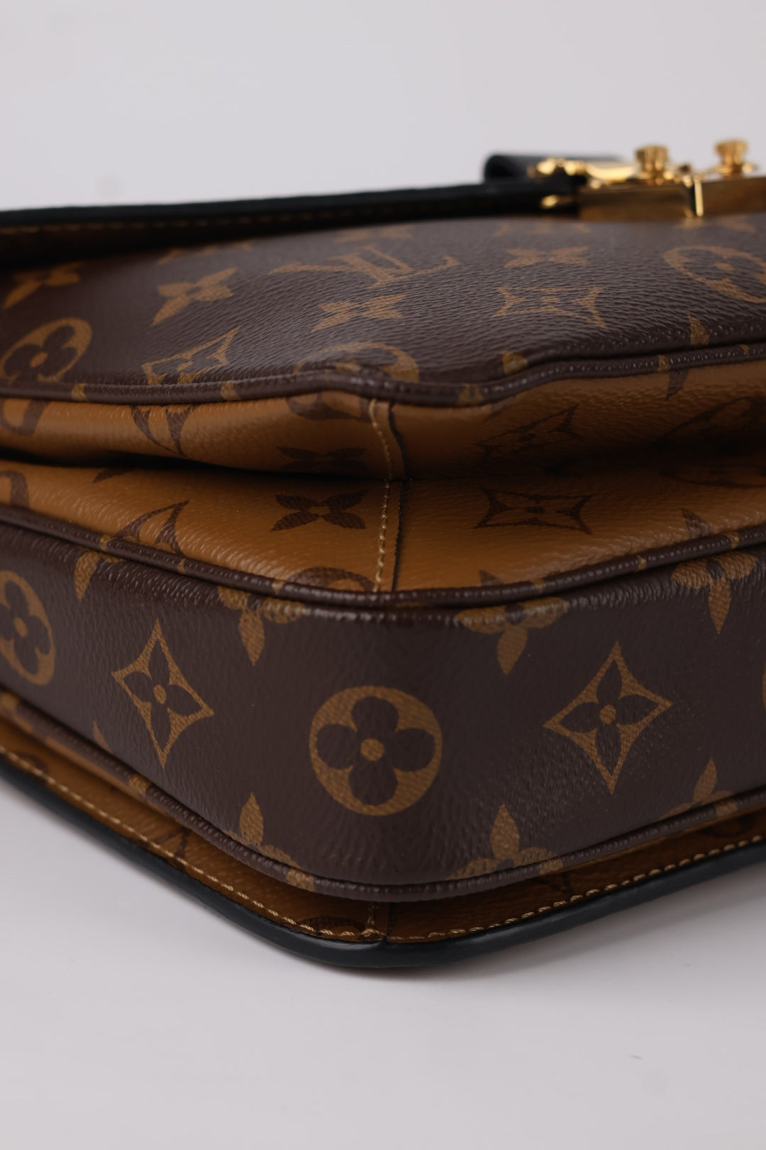 Louis Vuitton Métis Reverse