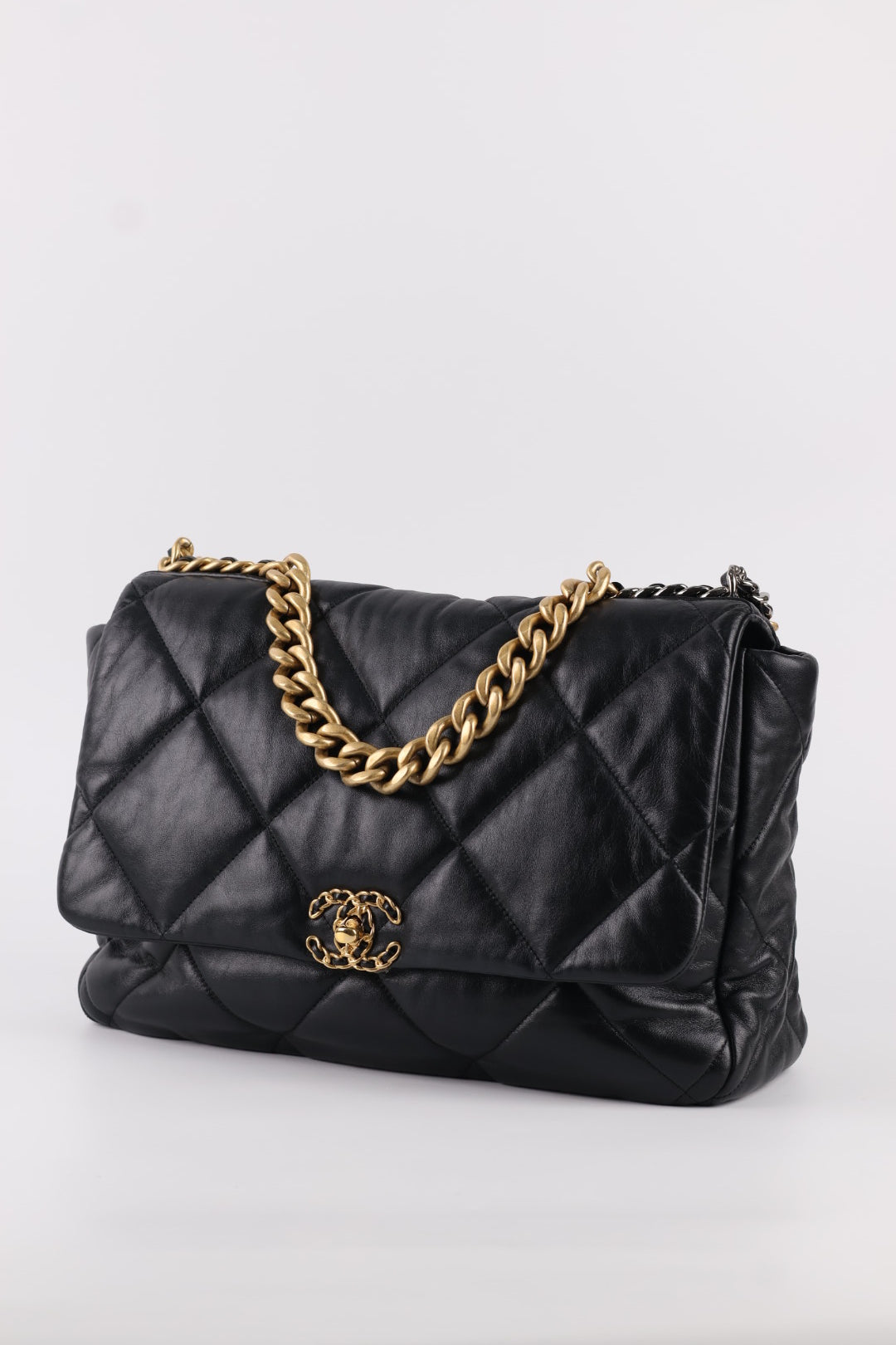 Chanel 19 Large in Pelle