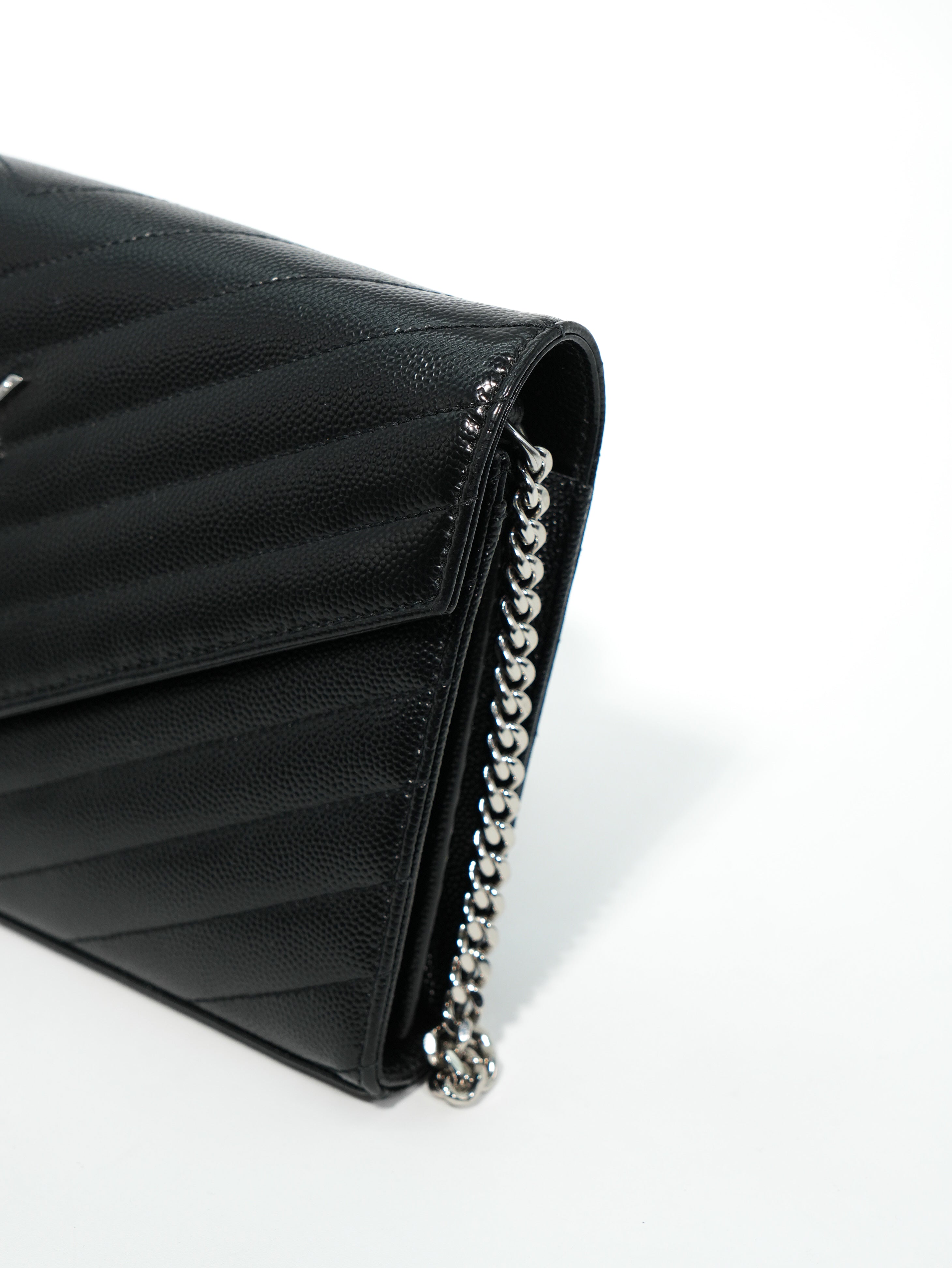 Saint Laurent Cassandre Grain de Poudre