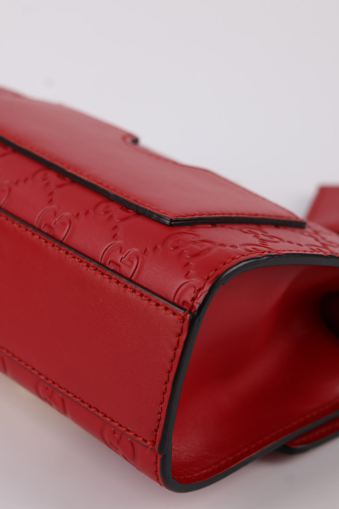 Gucci Padlock GG Signature