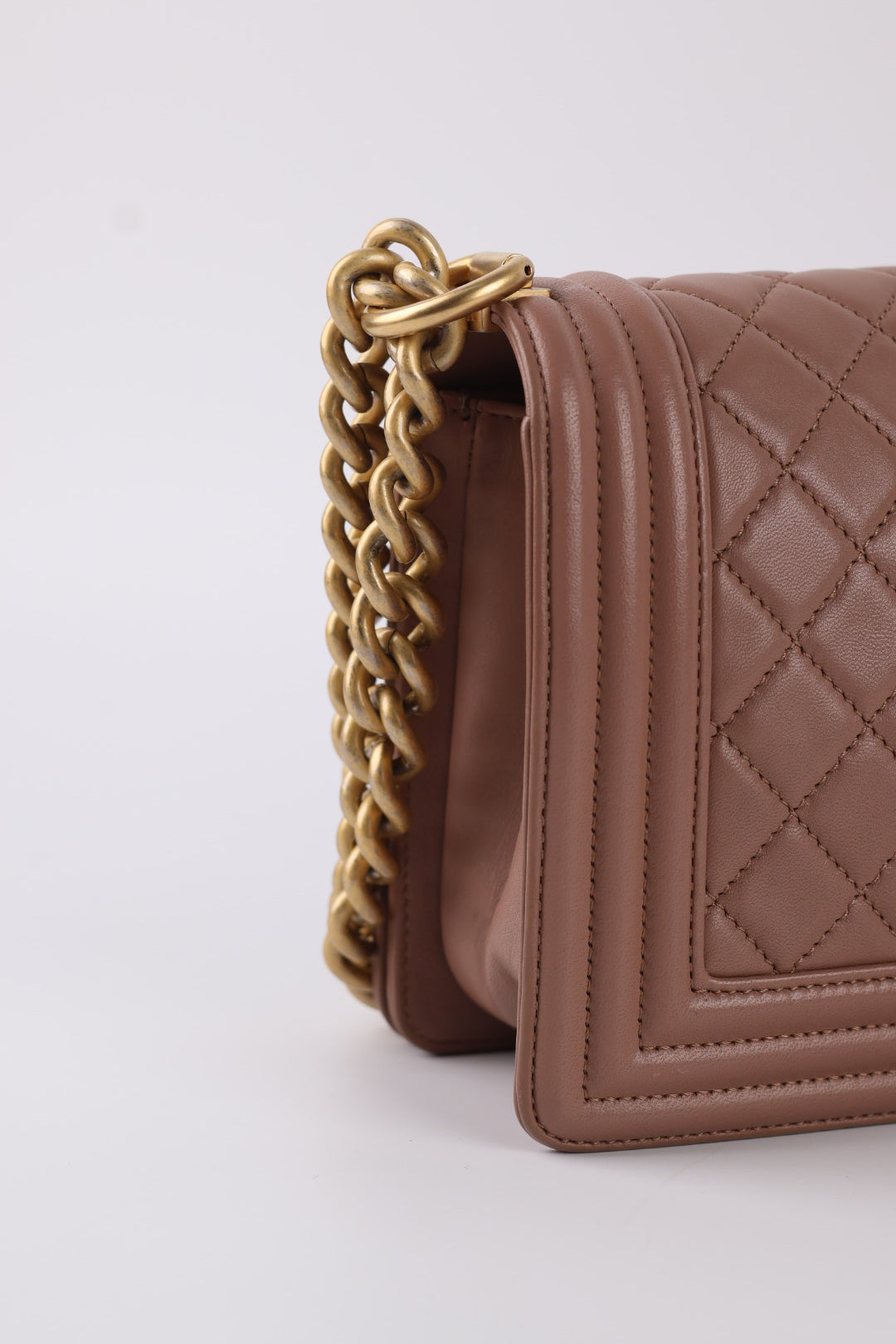 Chanel Boy Media Matelassé