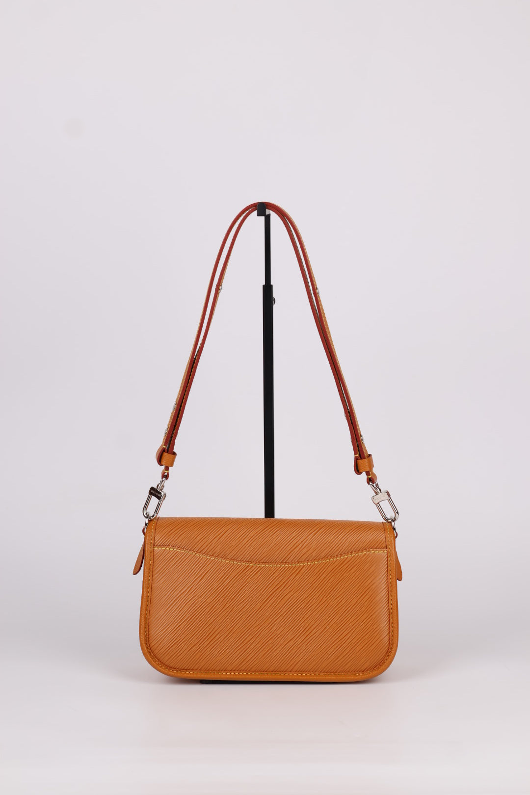 Louis Vuitton Buci Epi
