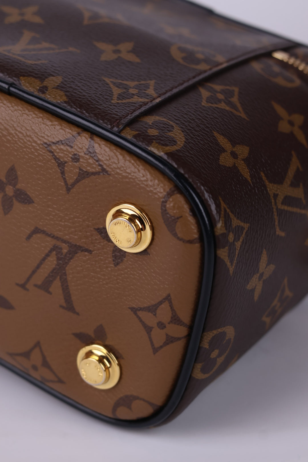 Louis Vuitton Vanity Monogram