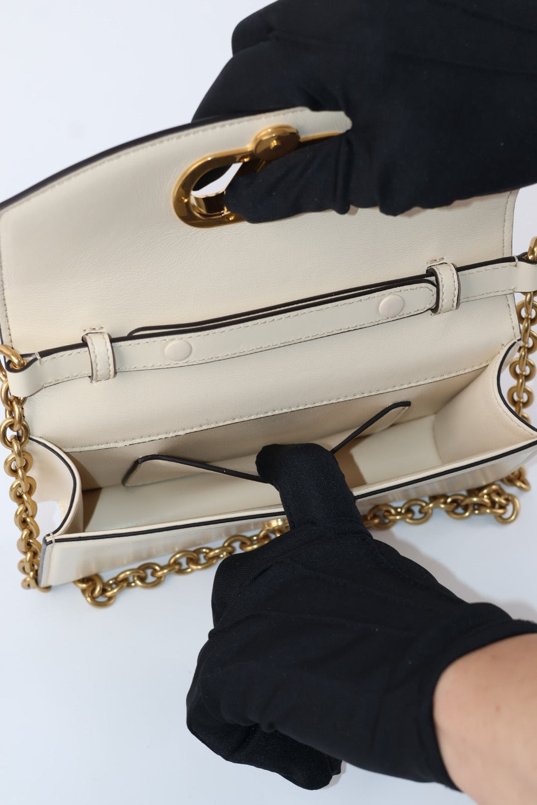 Valentino Clutch Vain in Pelle