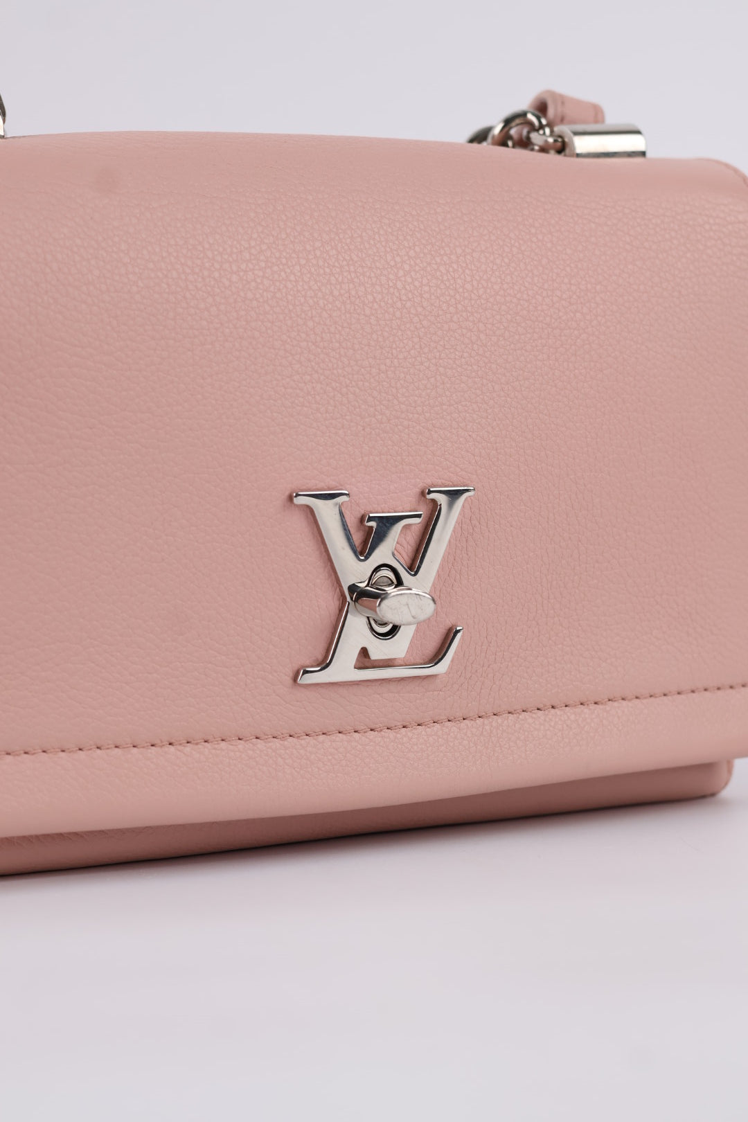 Louis Vuitton Lockme BB