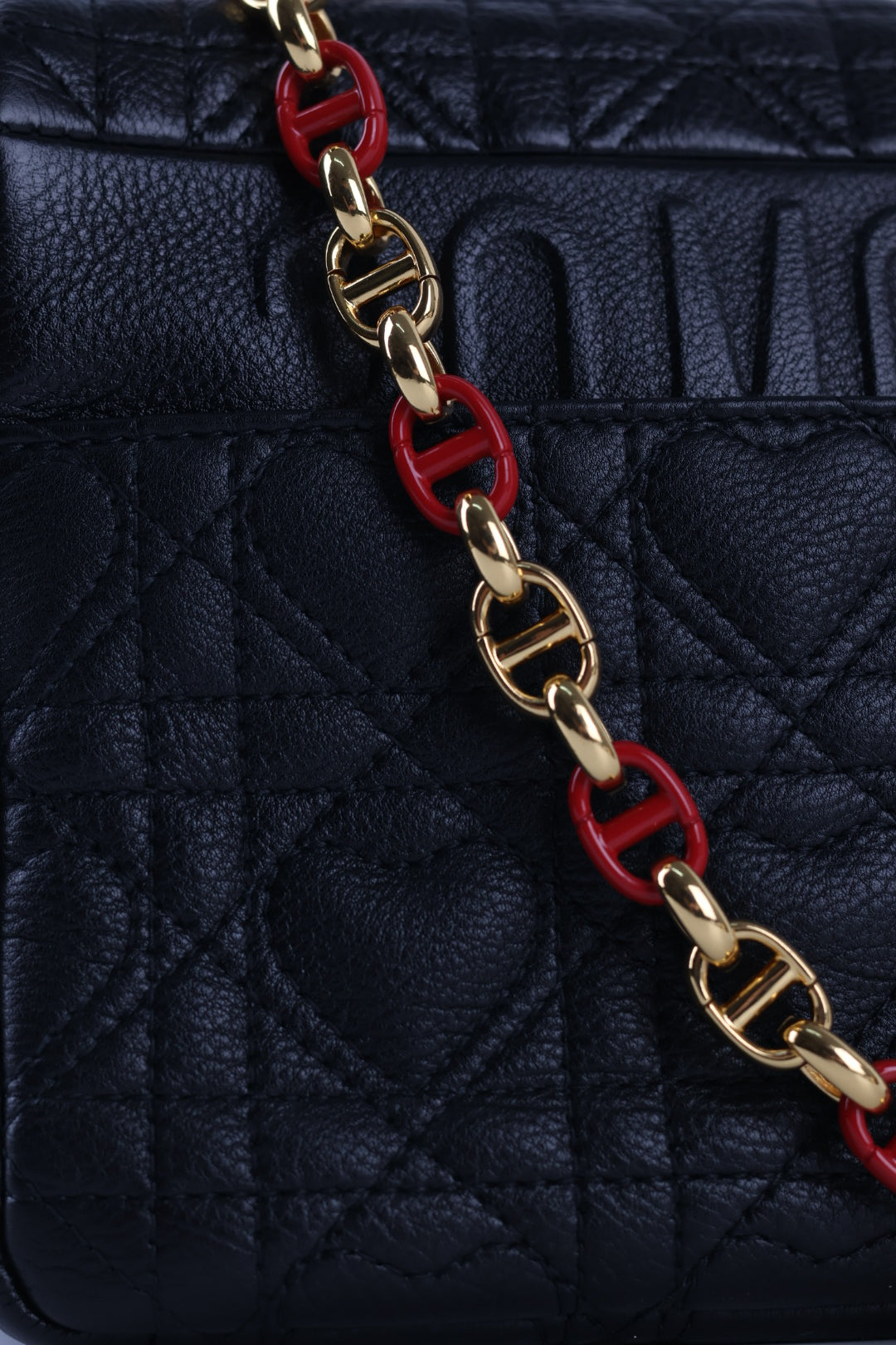Dior Caro Media Dioramour