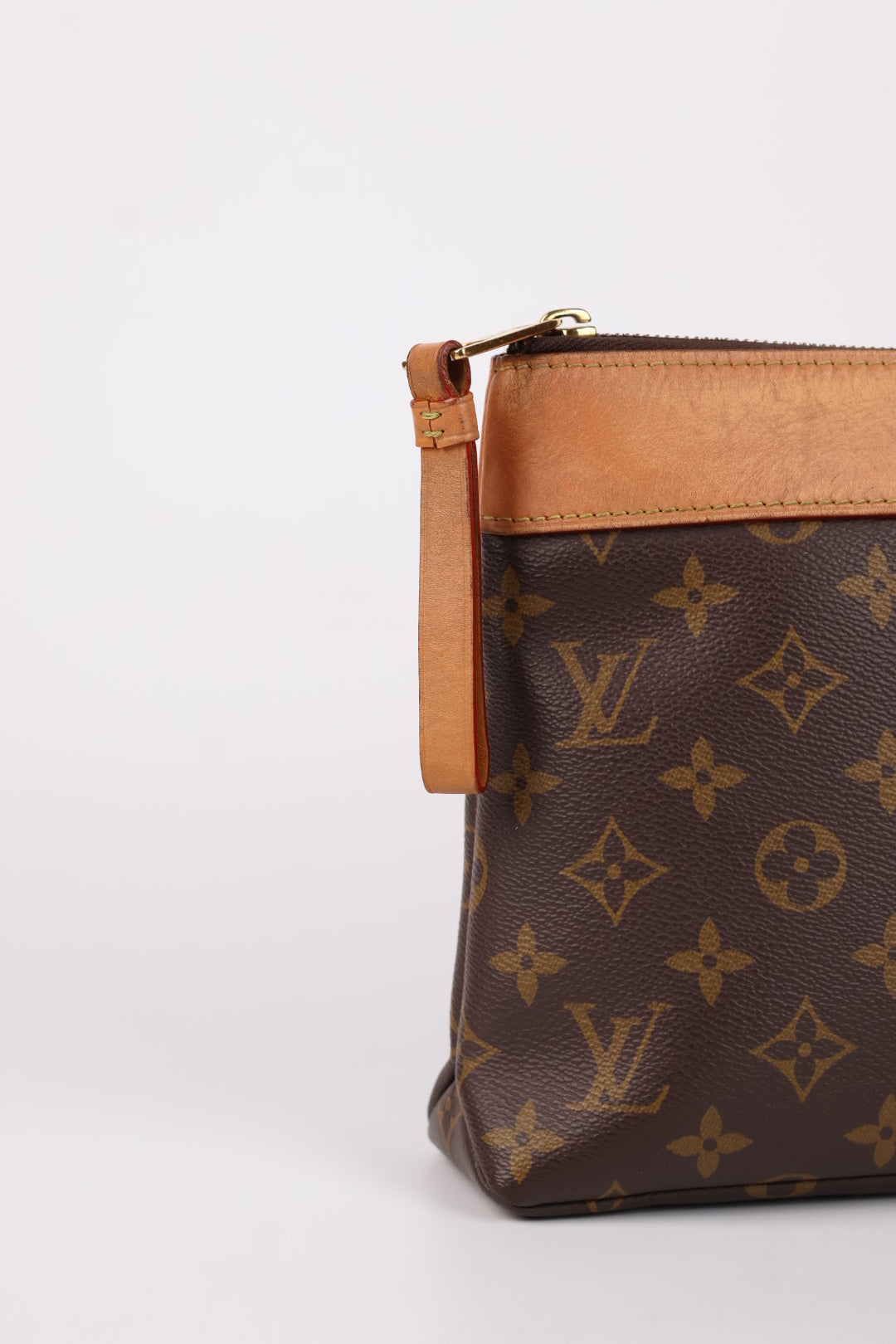 Louis Vuitton Pochette Voyage Souple