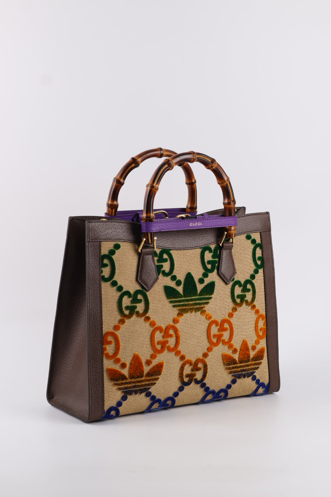 Gucci x Adidas Diana Media