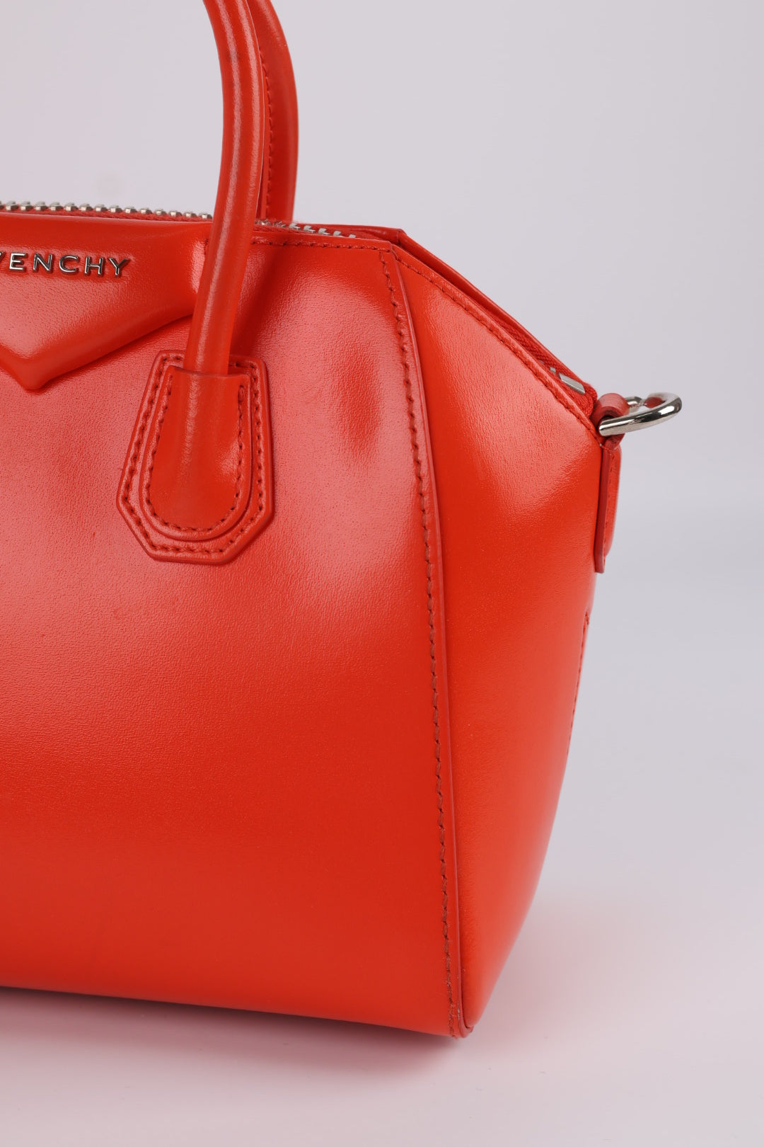 Givenchy Mini Antigona in Pelle