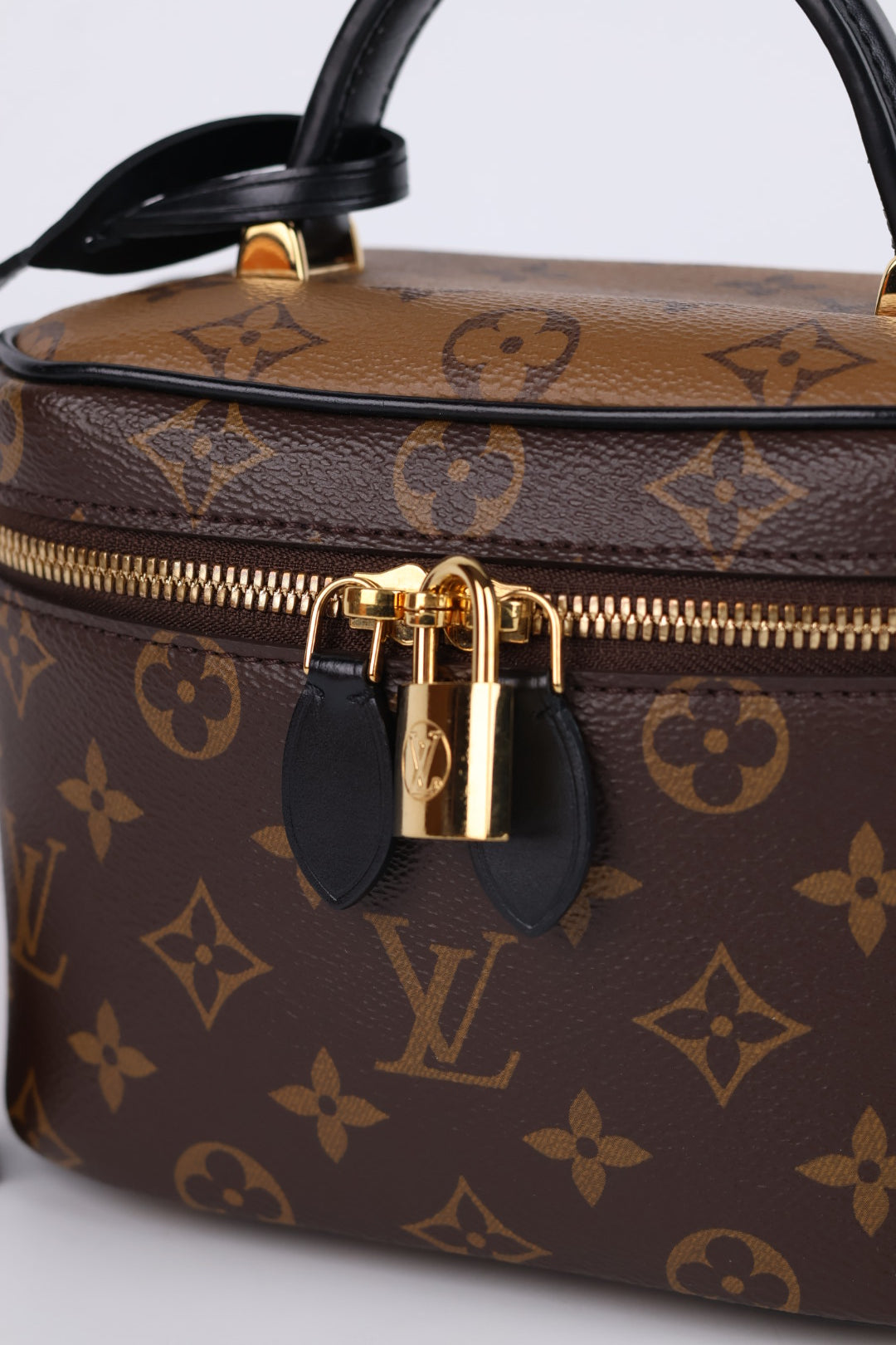 Louis Vuitton Vanity Monogram