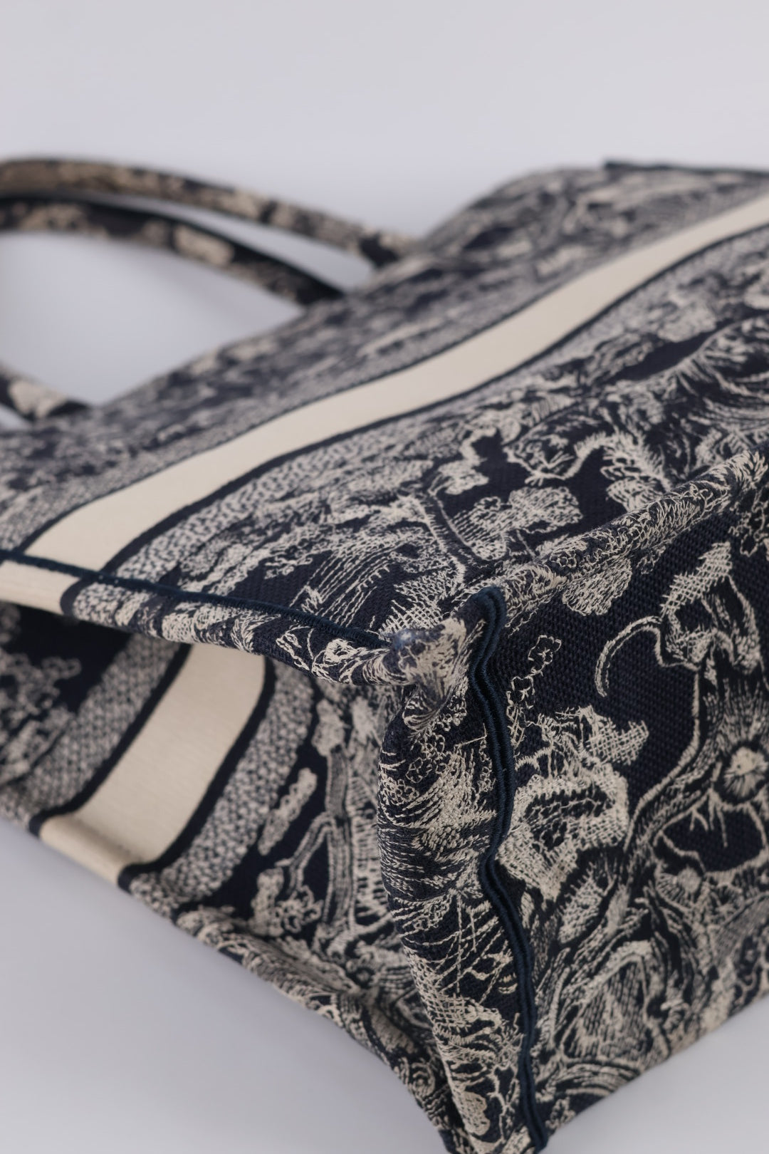 Dior Book Tote Grande Toile du Jouy