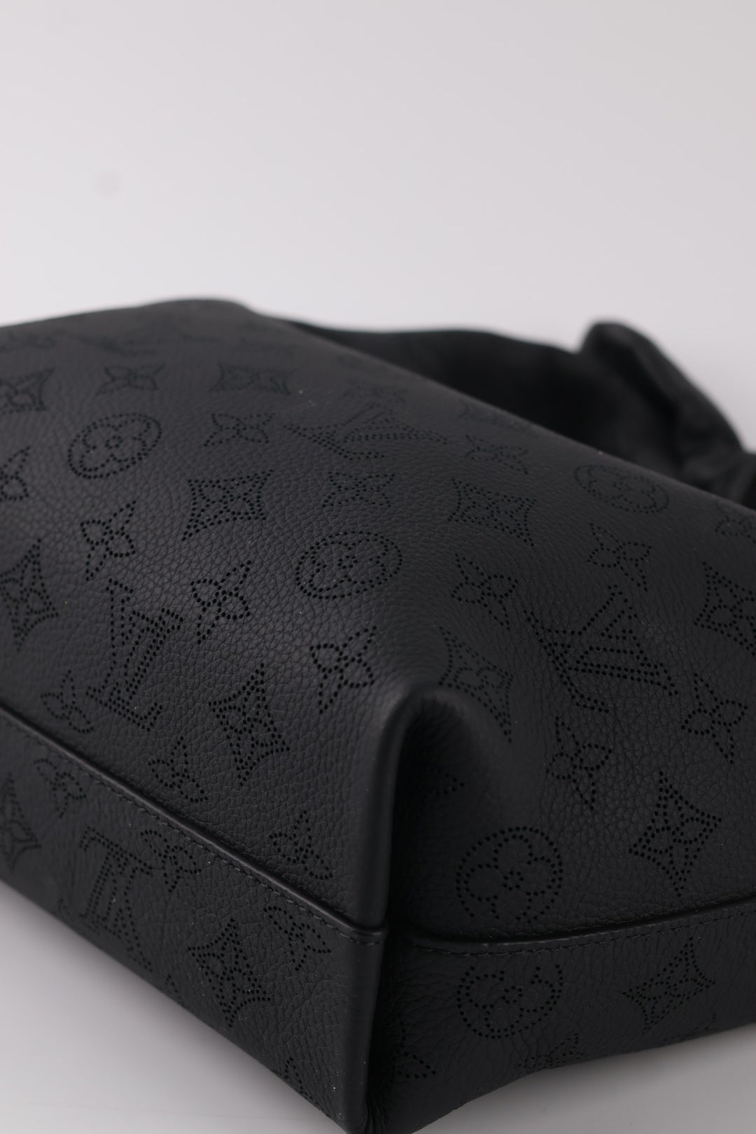 Louis Vuitton Why Knot PM Mahina