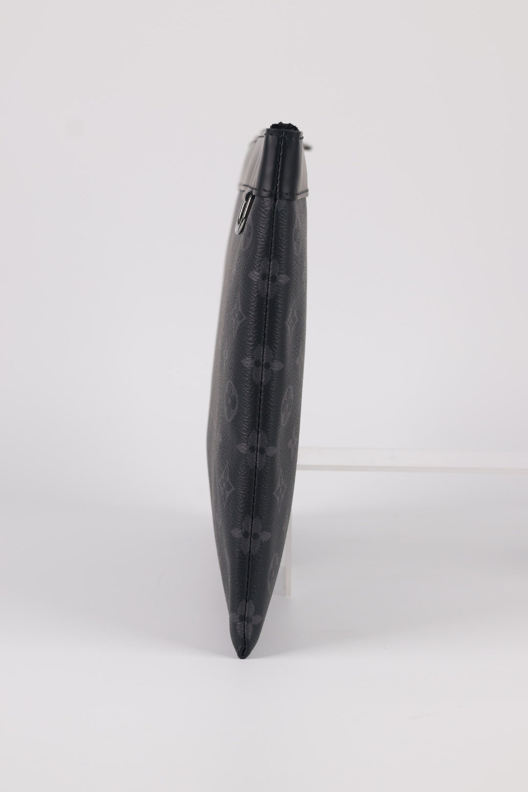 Louis Vuitton Pochette Discovery Monogram Eclipse