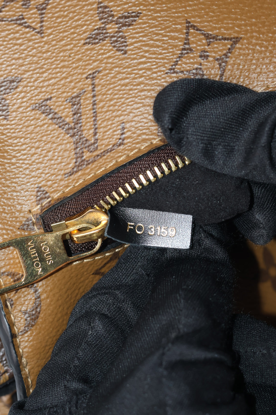 Louis Vuitton Métis Reverse