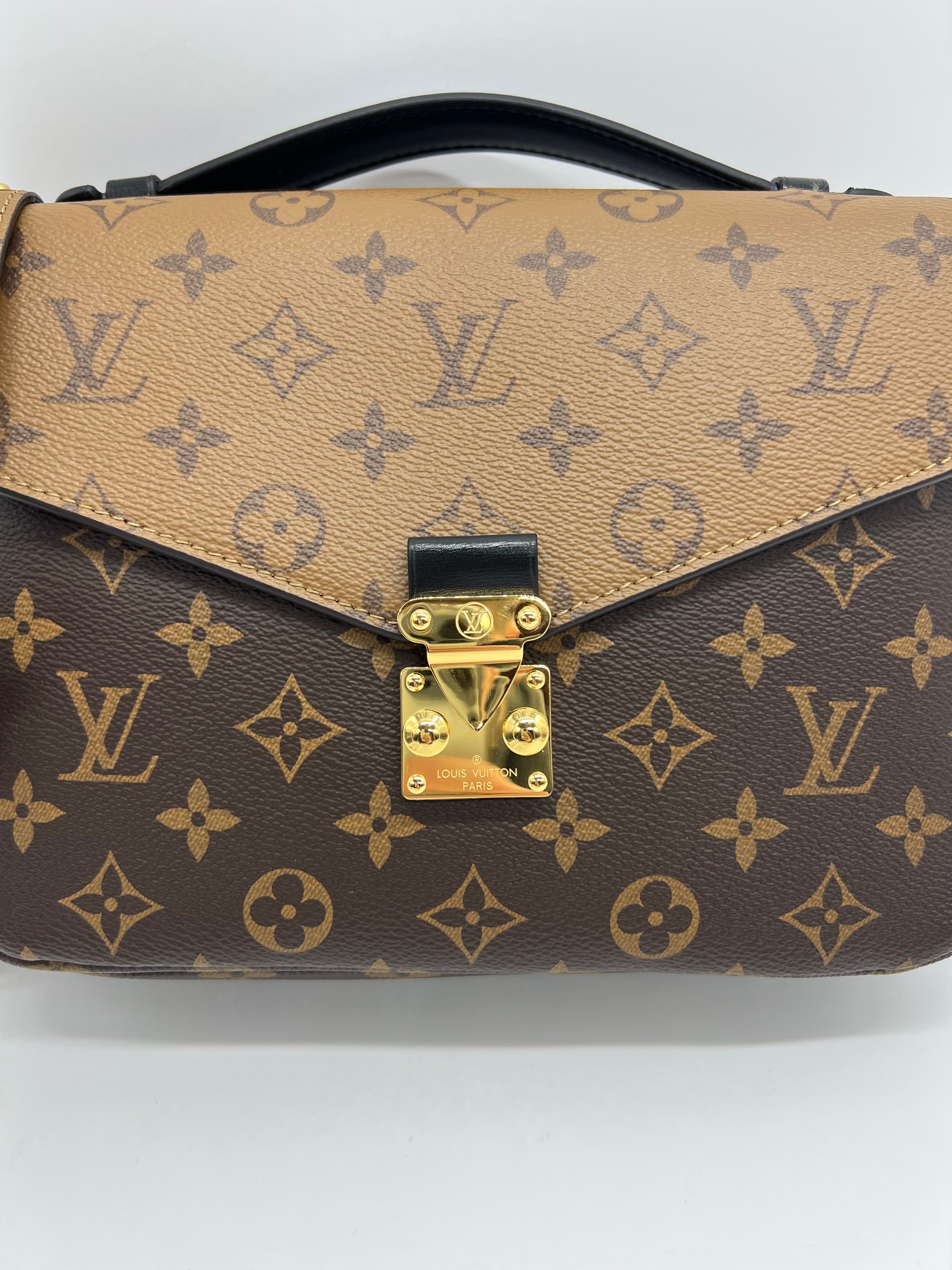 Louis Vuitton Métis Reverse