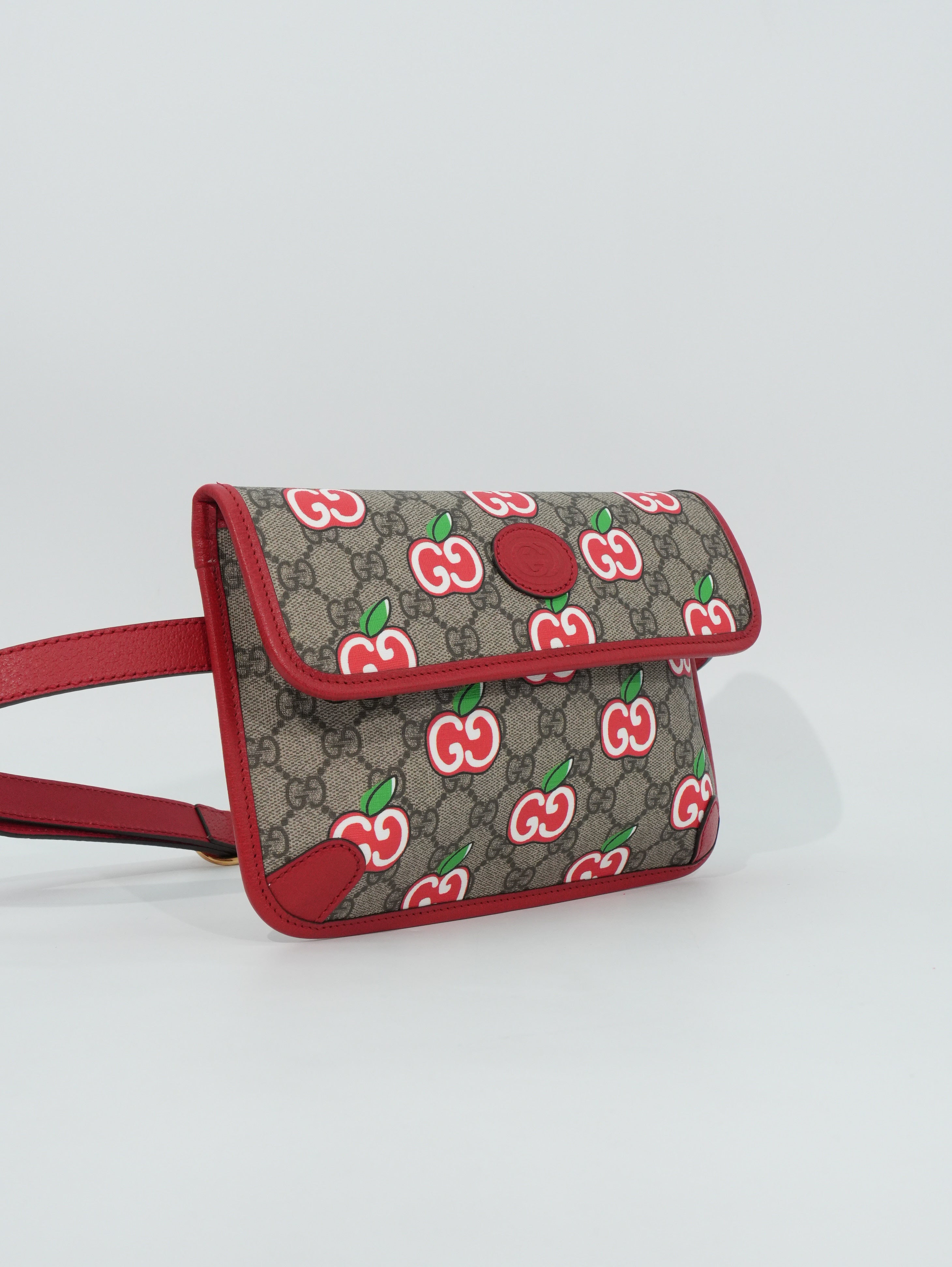 Gucci Marsupio Apple GG Supreme