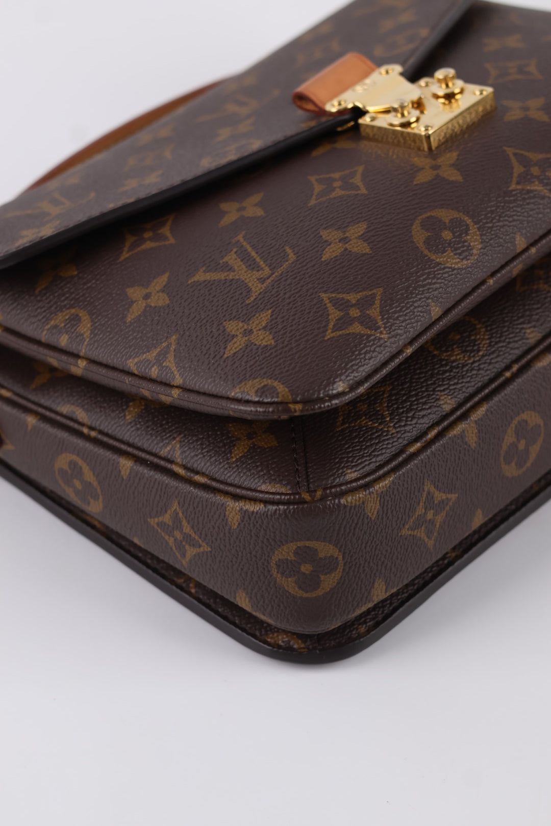 Louis Vuitton Métis Monogram