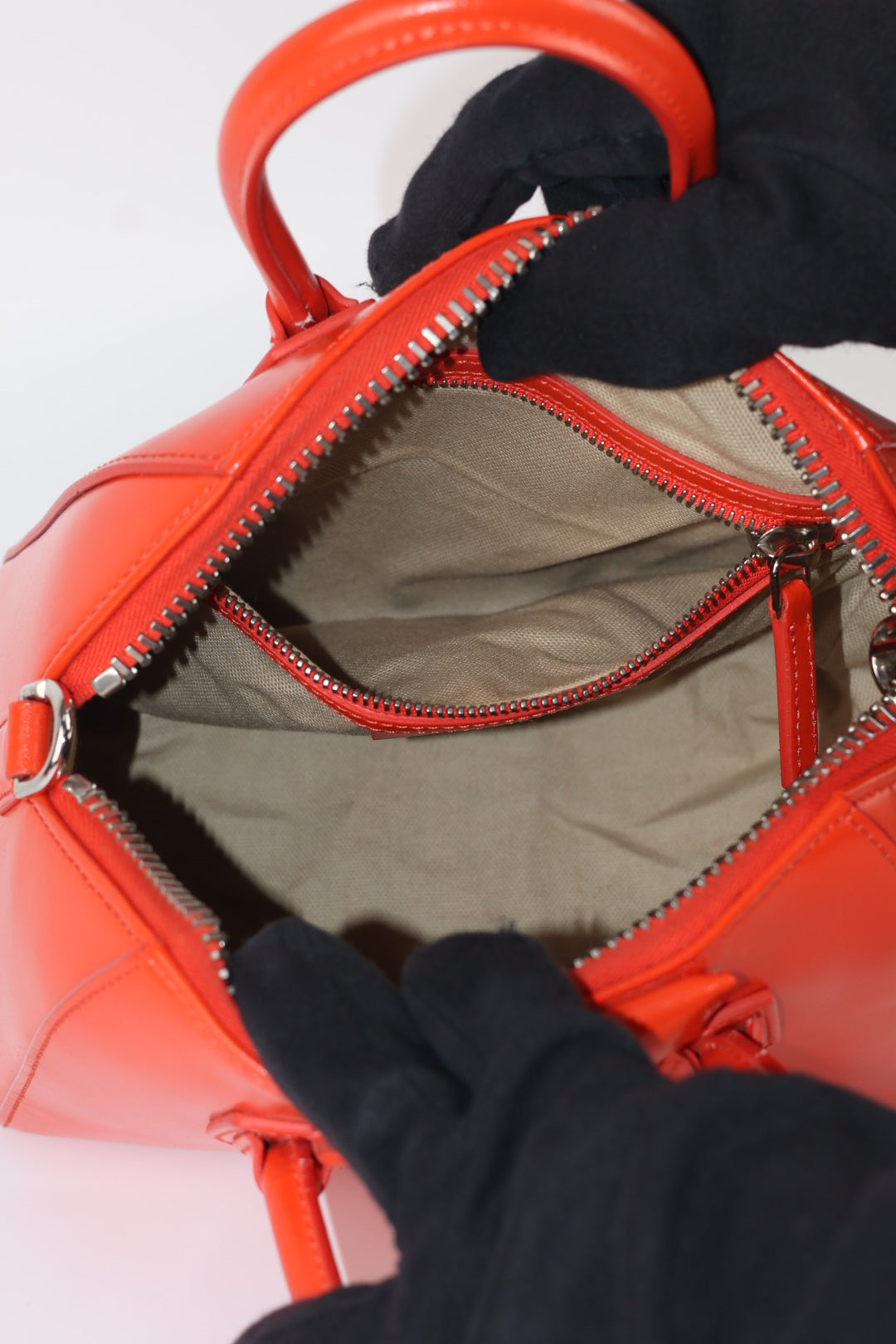 Givenchy Mini Antigona in Pelle