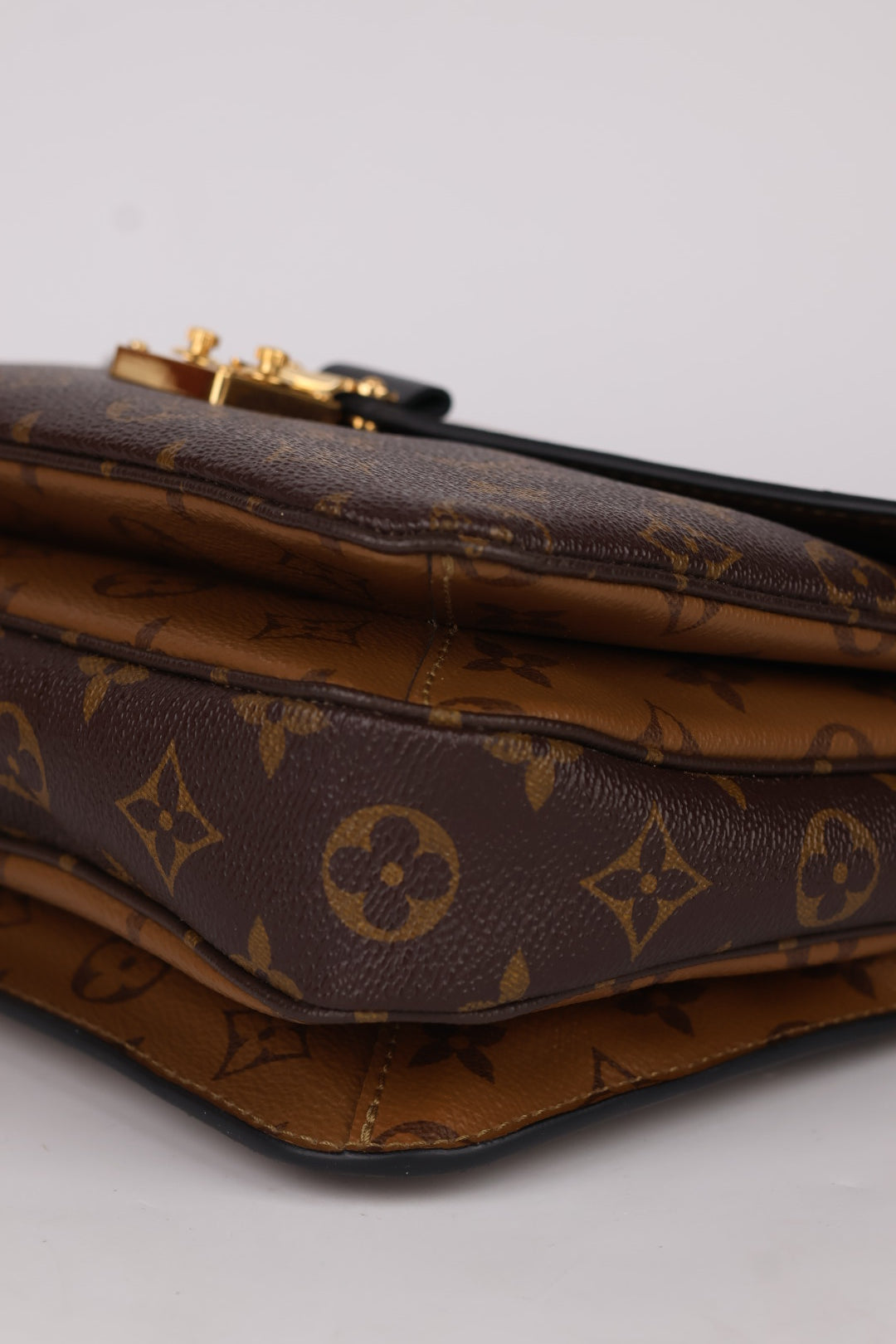 Louis Vuitton Métis Reverse