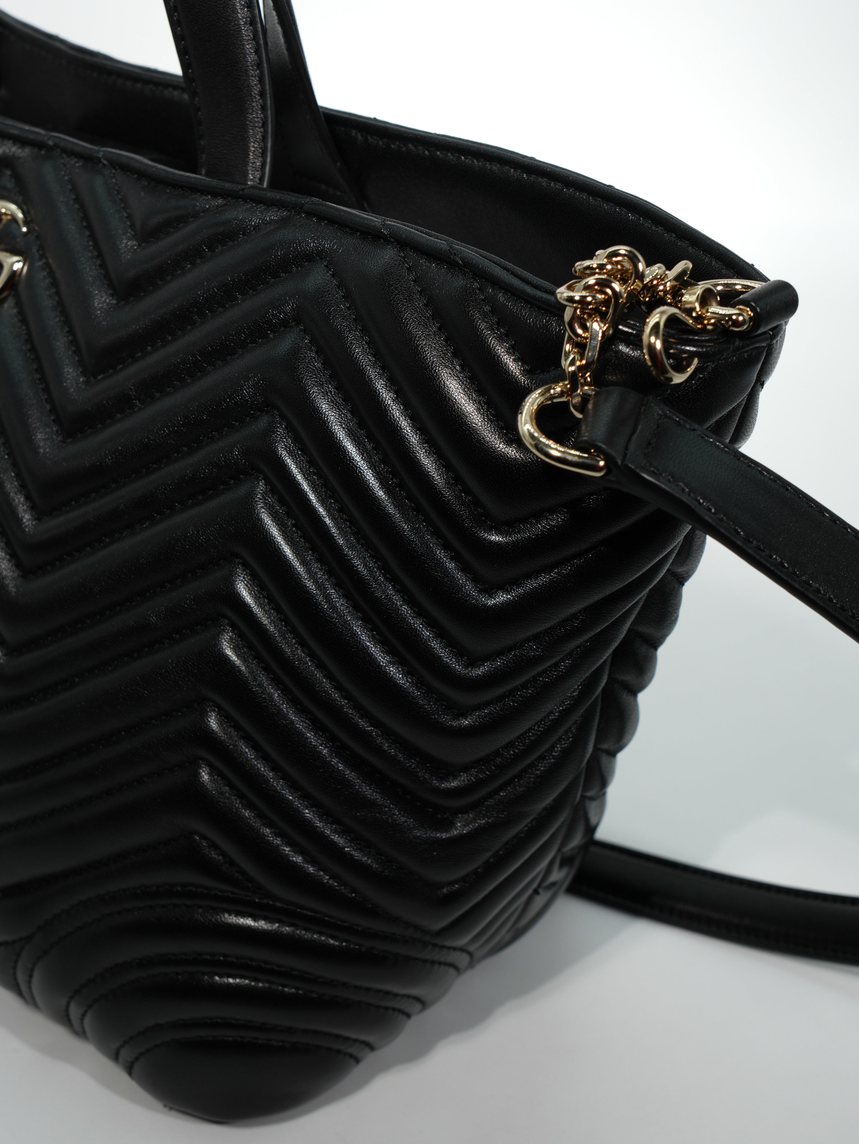 Gucci Shopping Betty Media