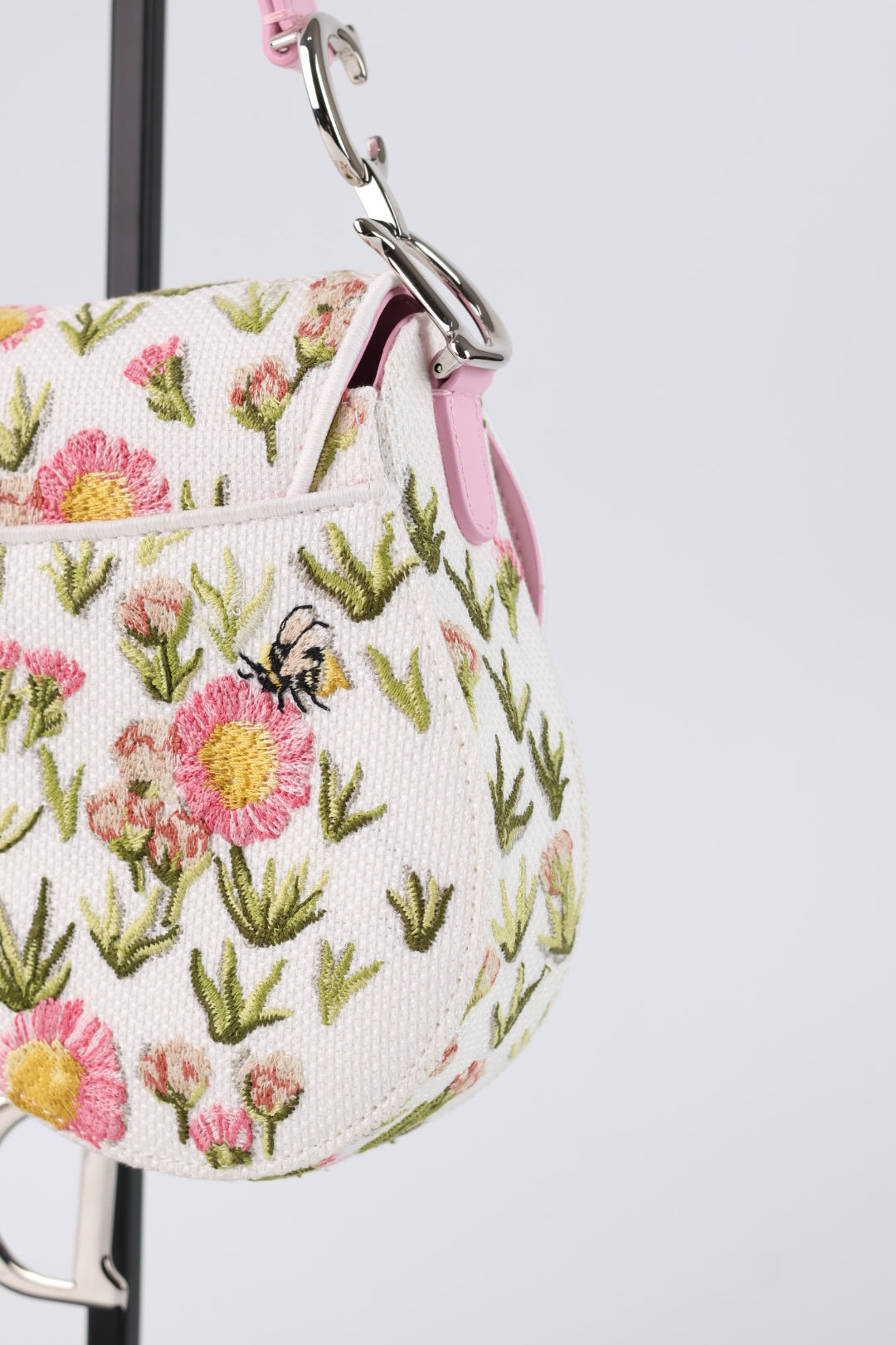 Dior Saddle Piccola Daisy Garden