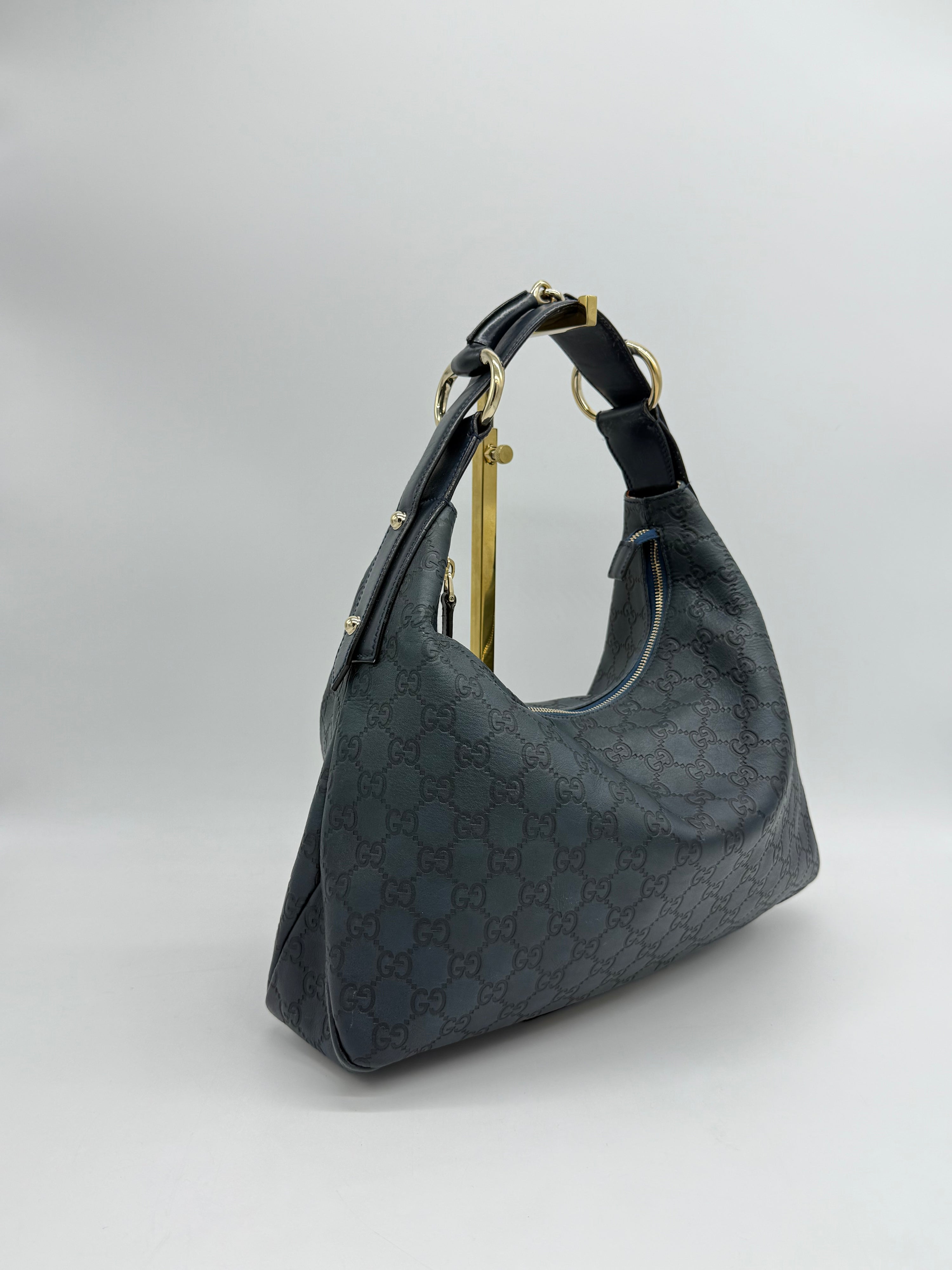 Gucci Hobo GG Signature