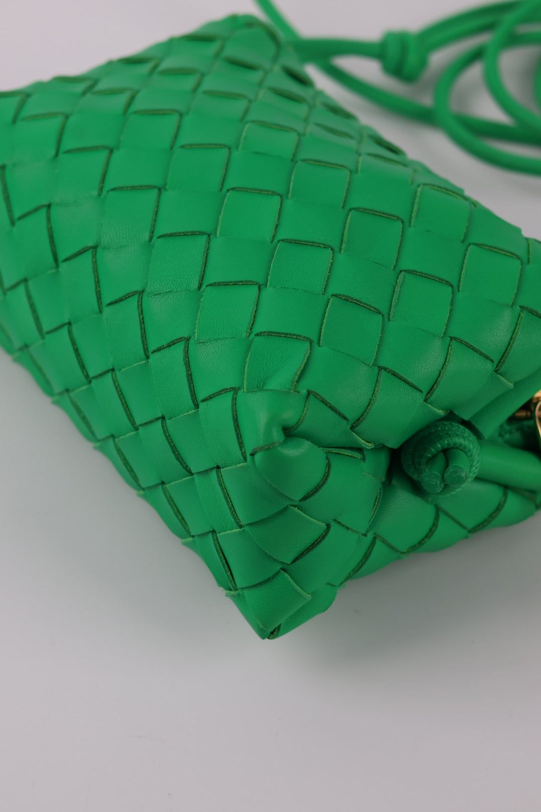 Bottega Veneta Loop in Pelle