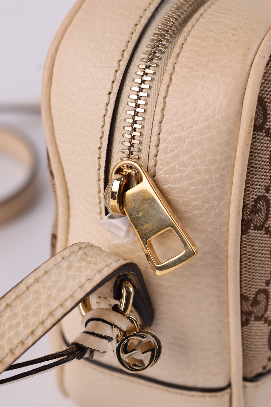 Gucci Camera Bag GG Wave